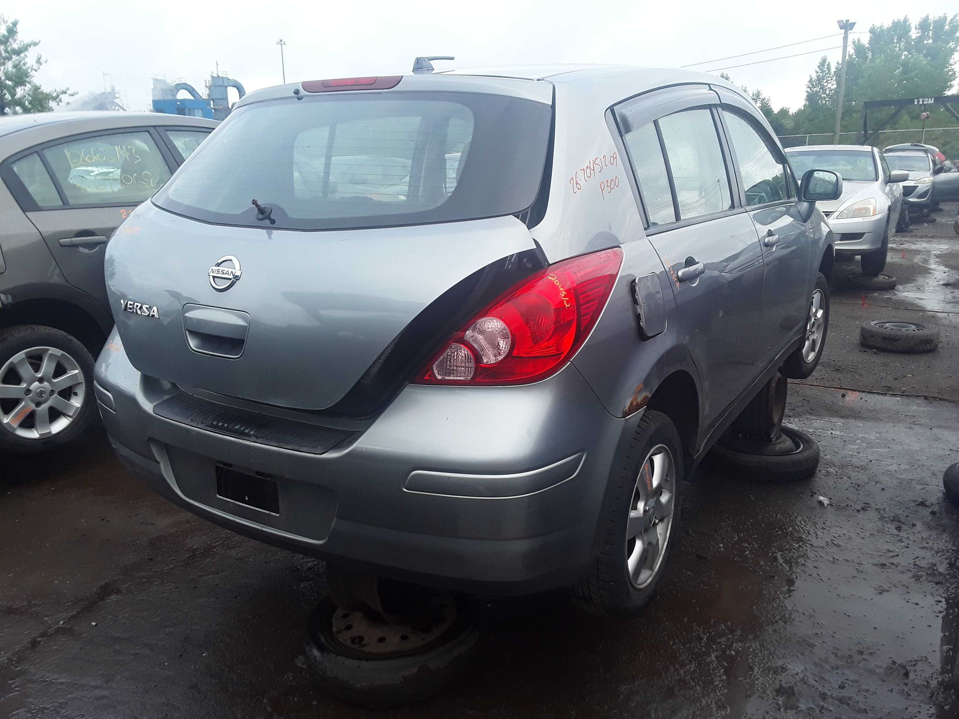 NISSAN VERSA 2009