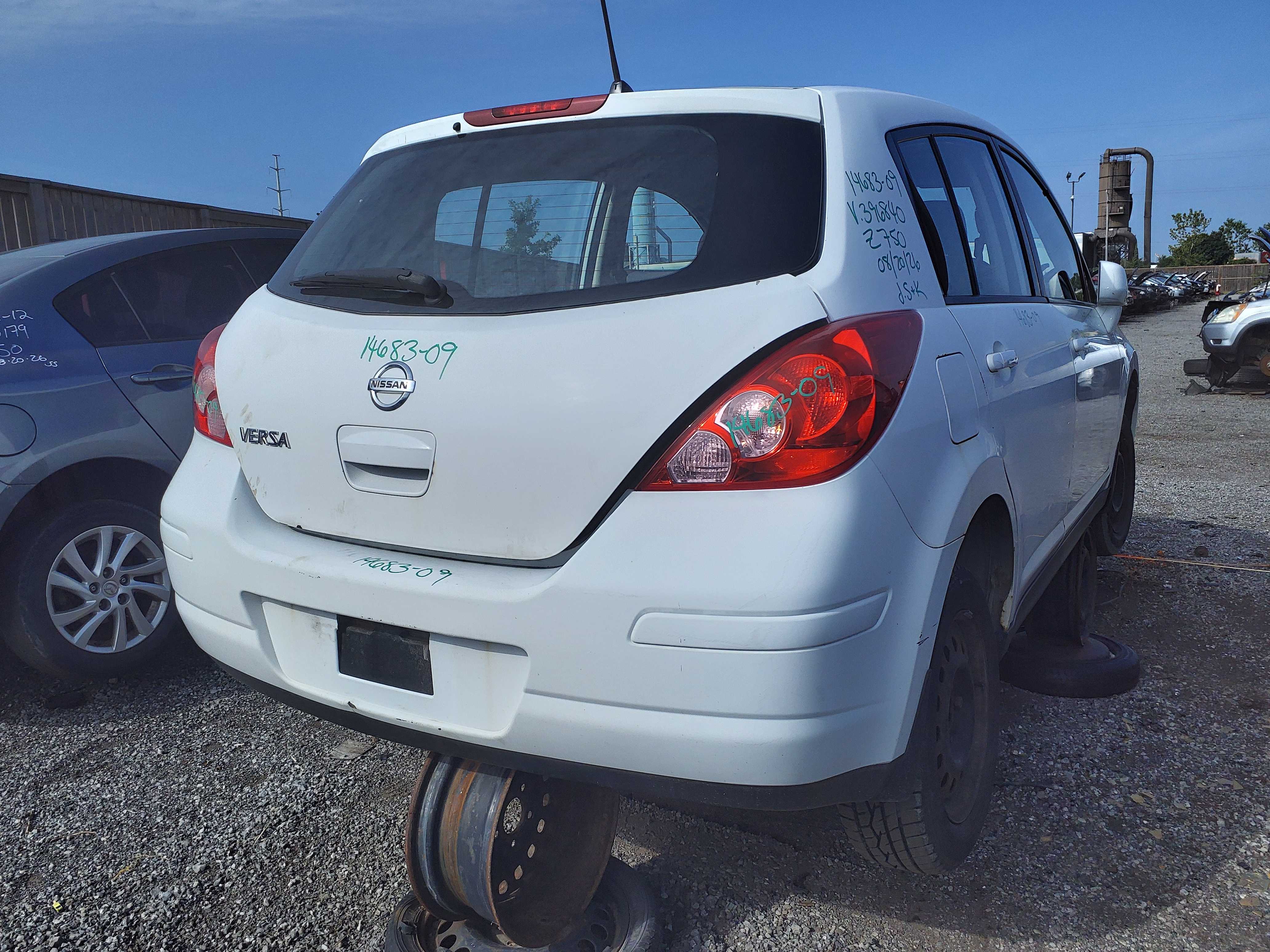 NISSAN VERSA 2009