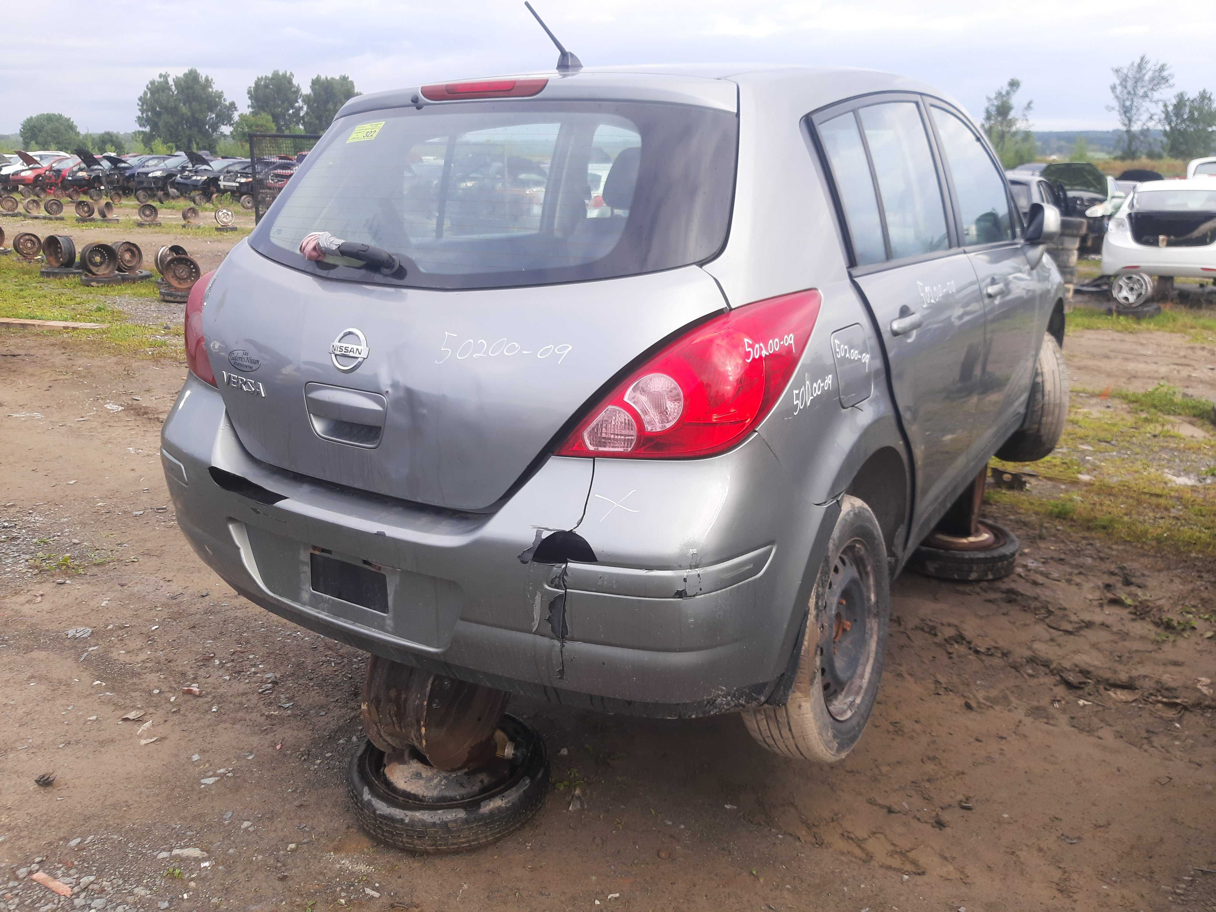NISSAN VERSA 2009