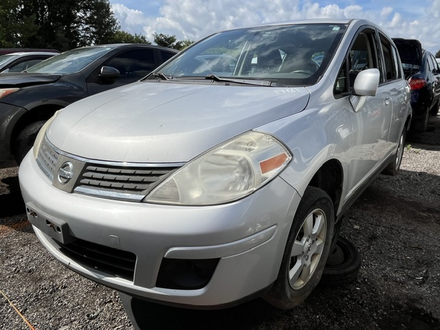 NISSAN VERSA 2009