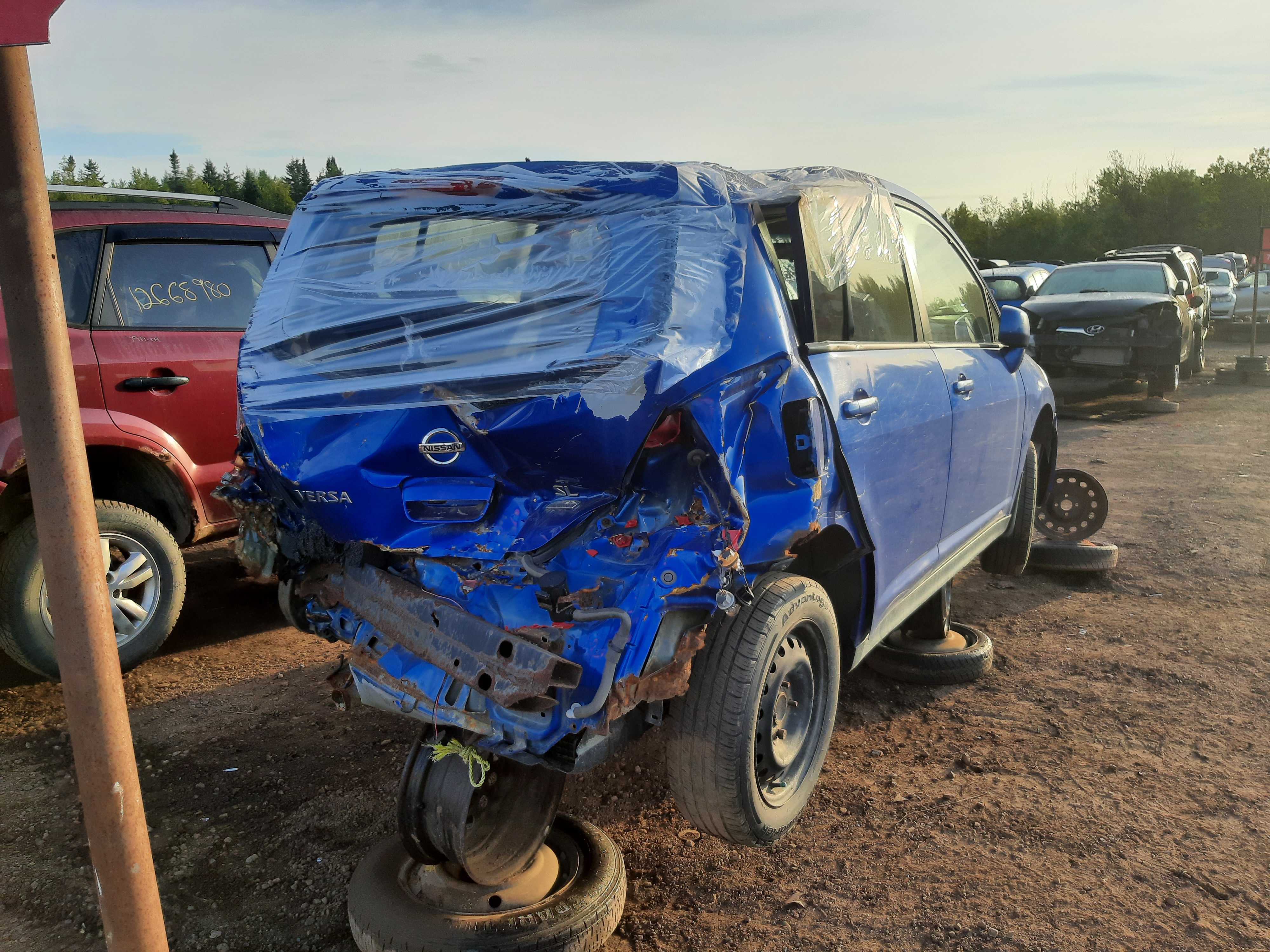NISSAN VERSA 2009