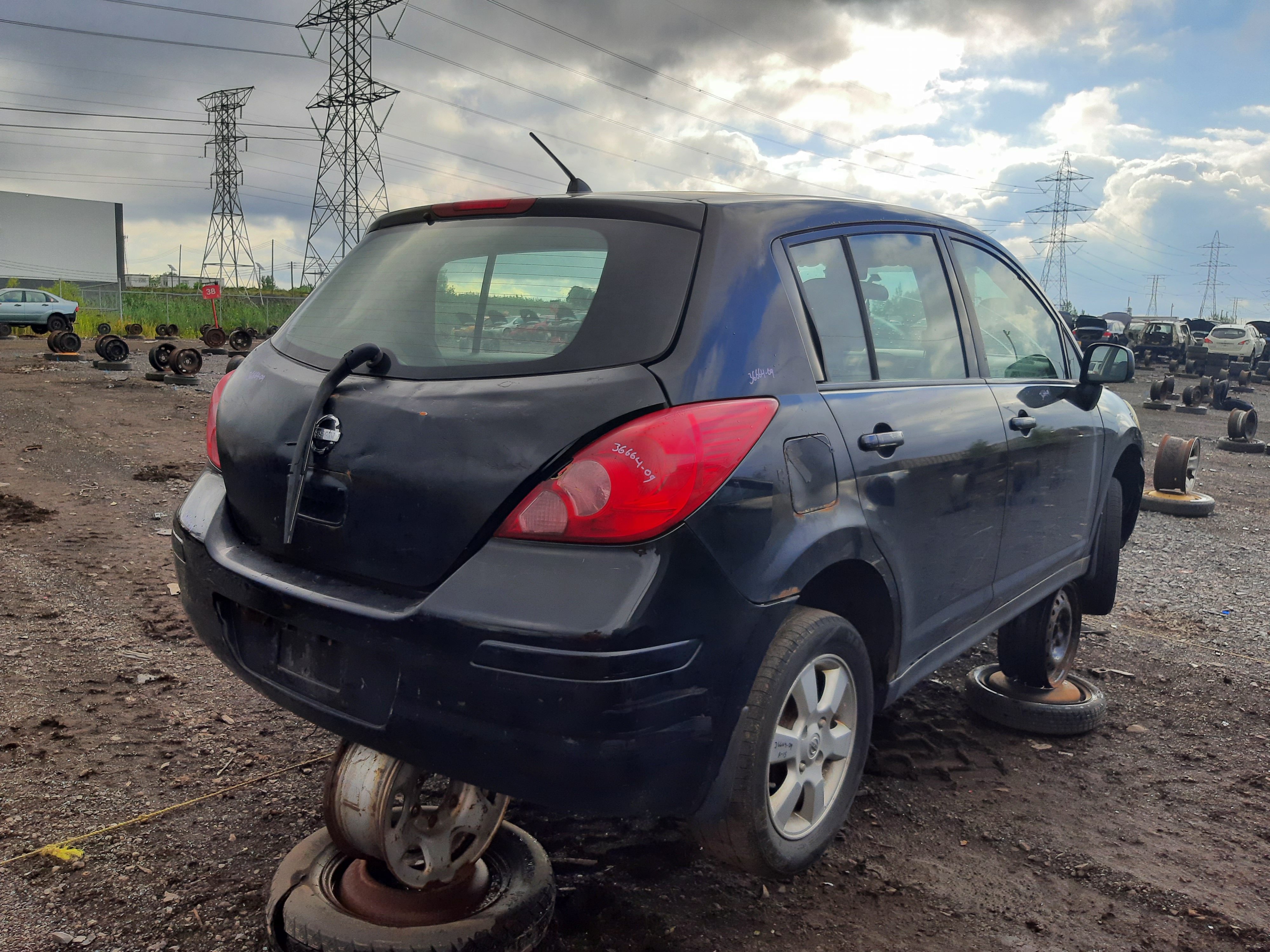 NISSAN VERSA 2009