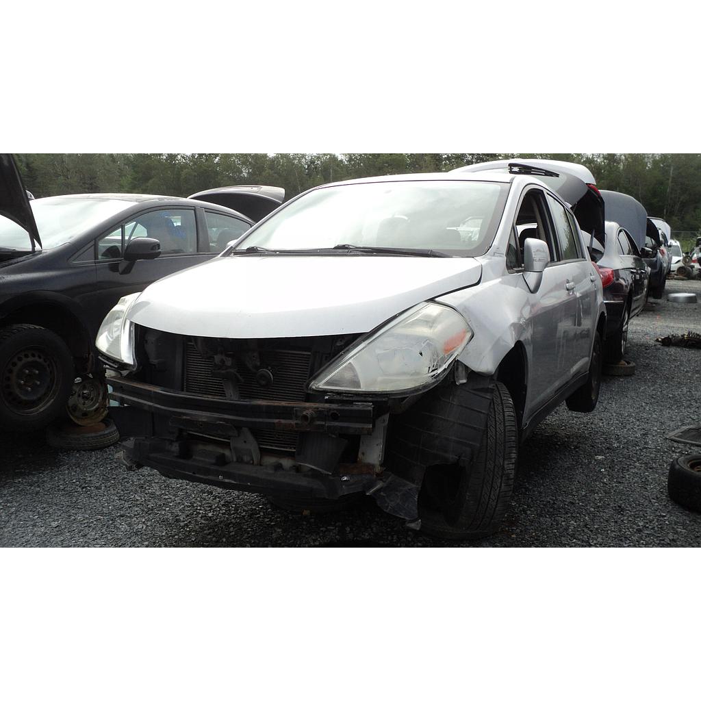 NISSAN VERSA 2010
