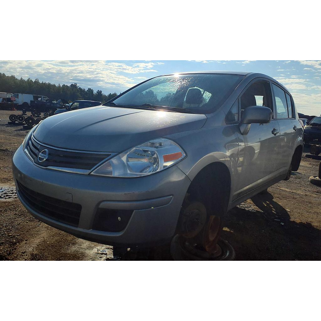 NISSAN VERSA 2010