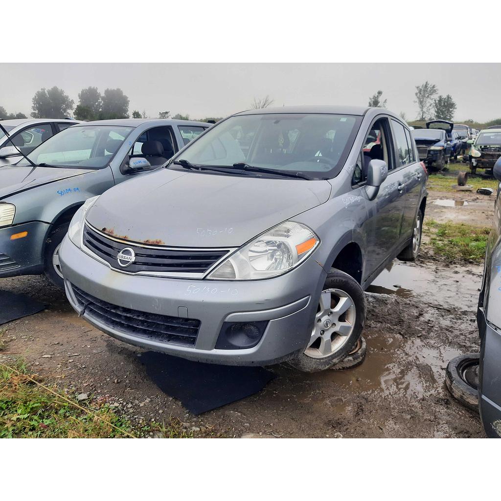 NISSAN VERSA 2010