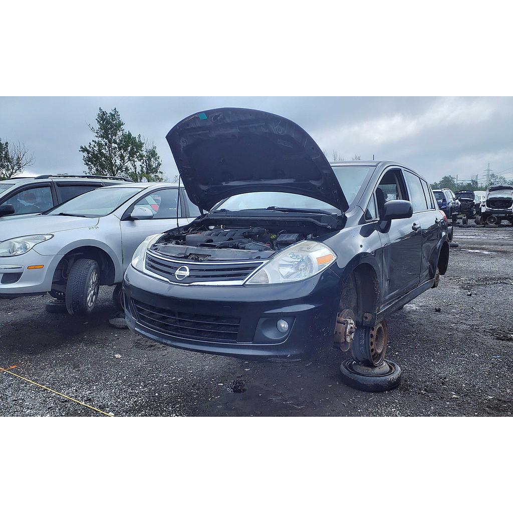 NISSAN VERSA 2010