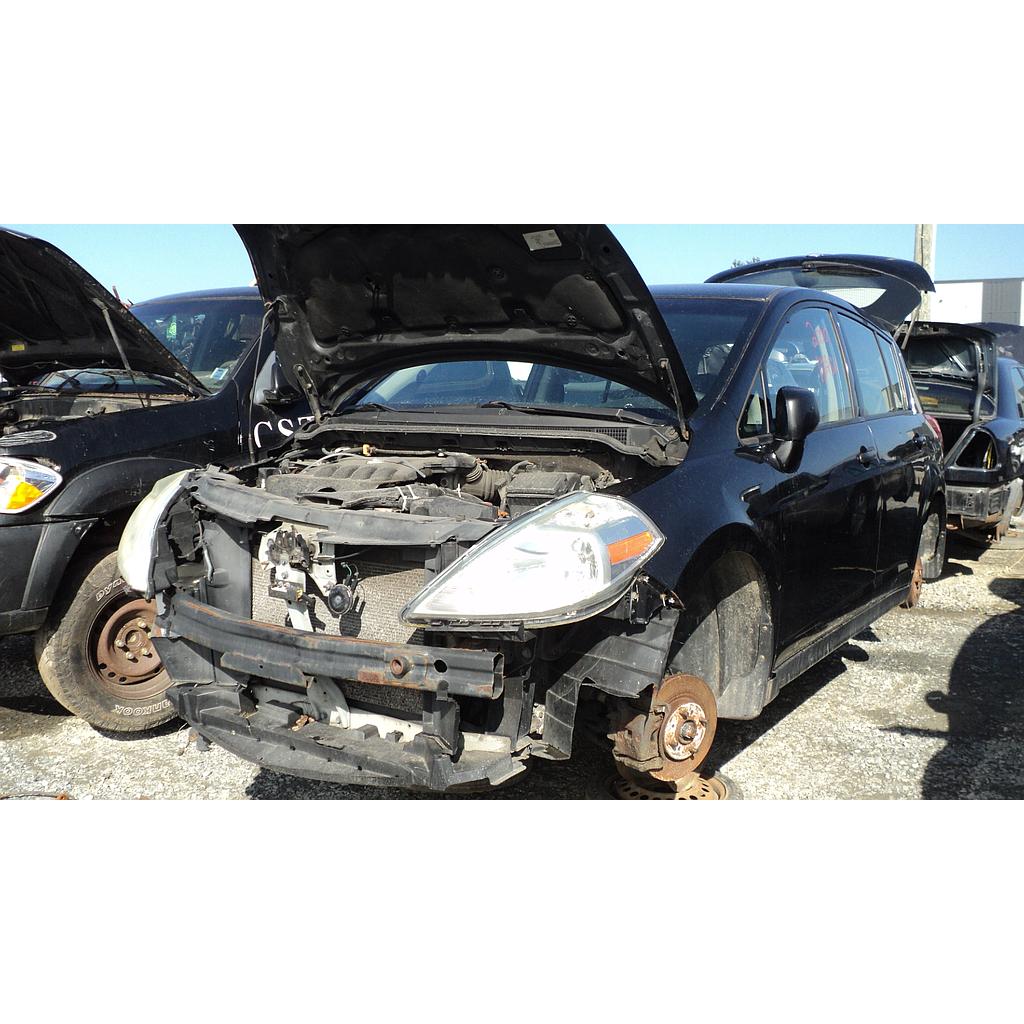 NISSAN VERSA 2010