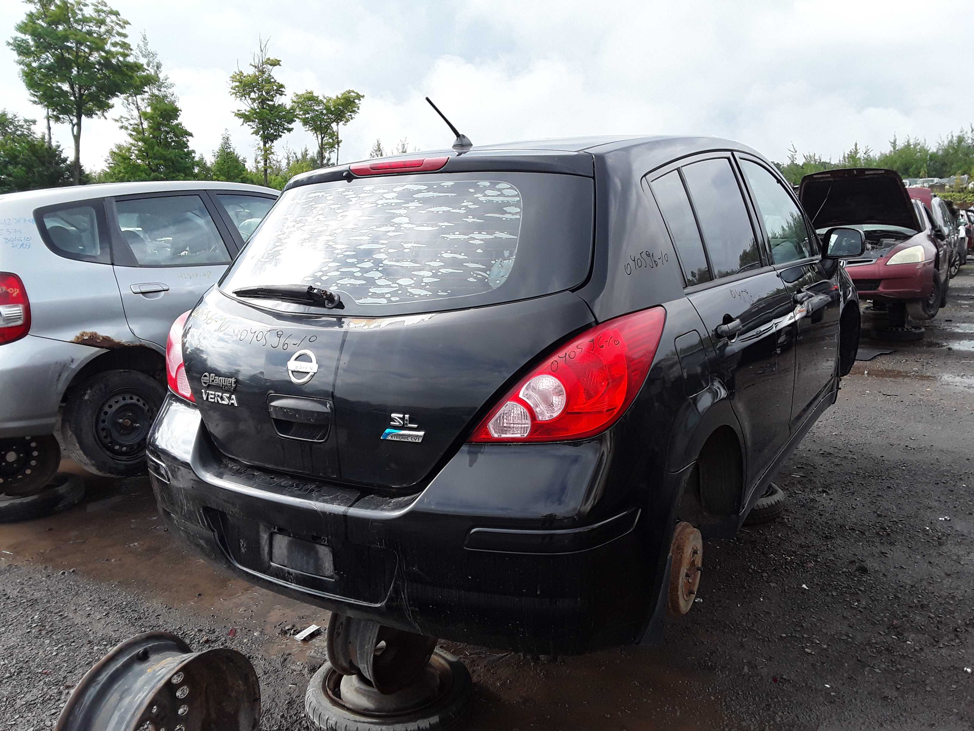 NISSAN VERSA 2010
