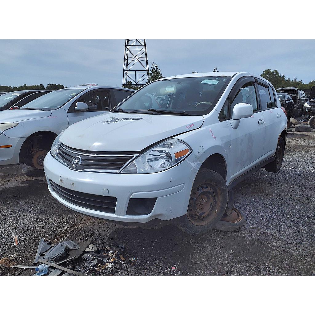 NISSAN VERSA 2011