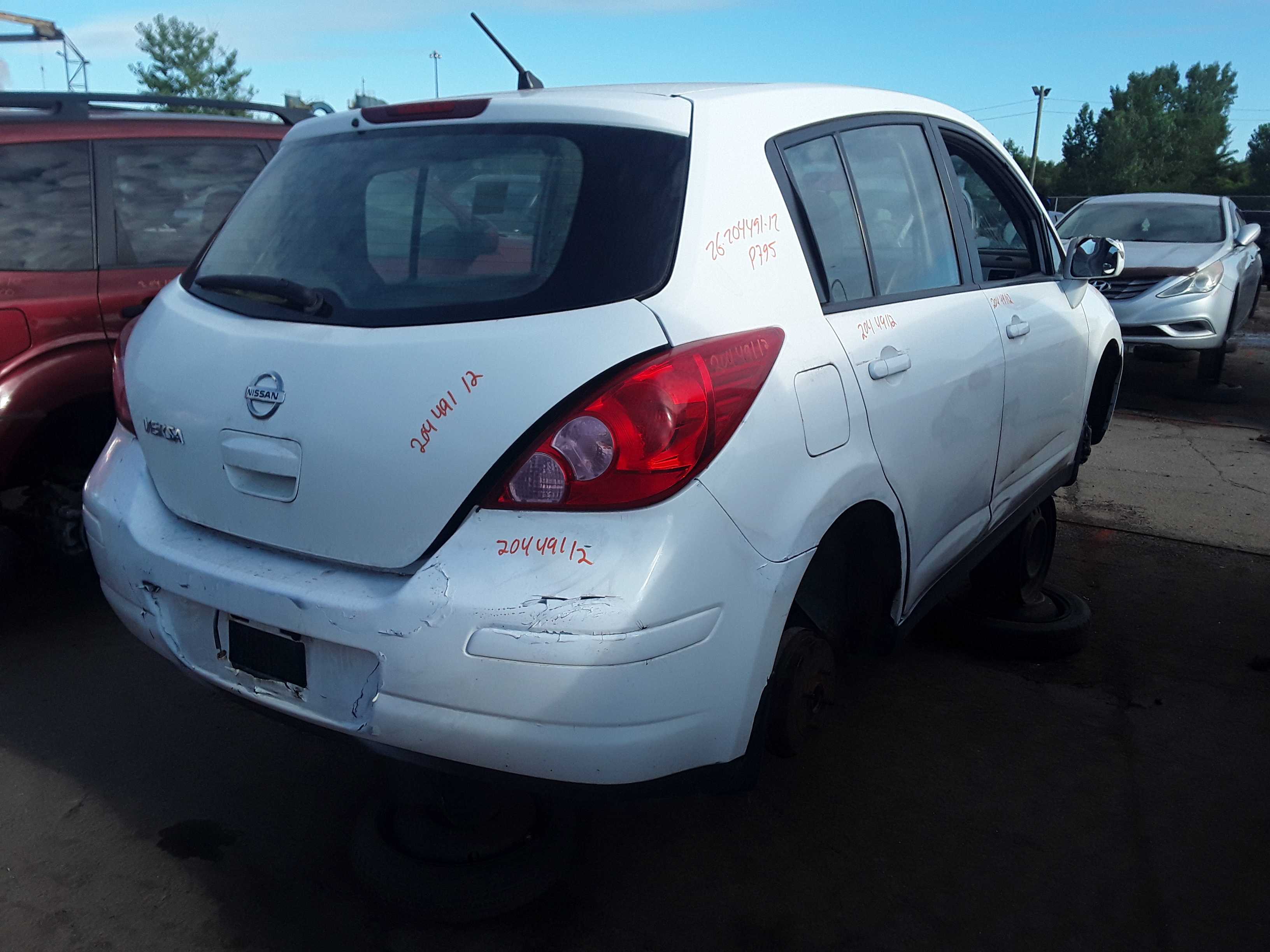 NISSAN VERSA 2012