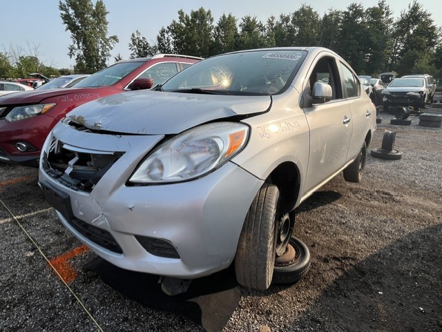NISSAN VERSA 2012