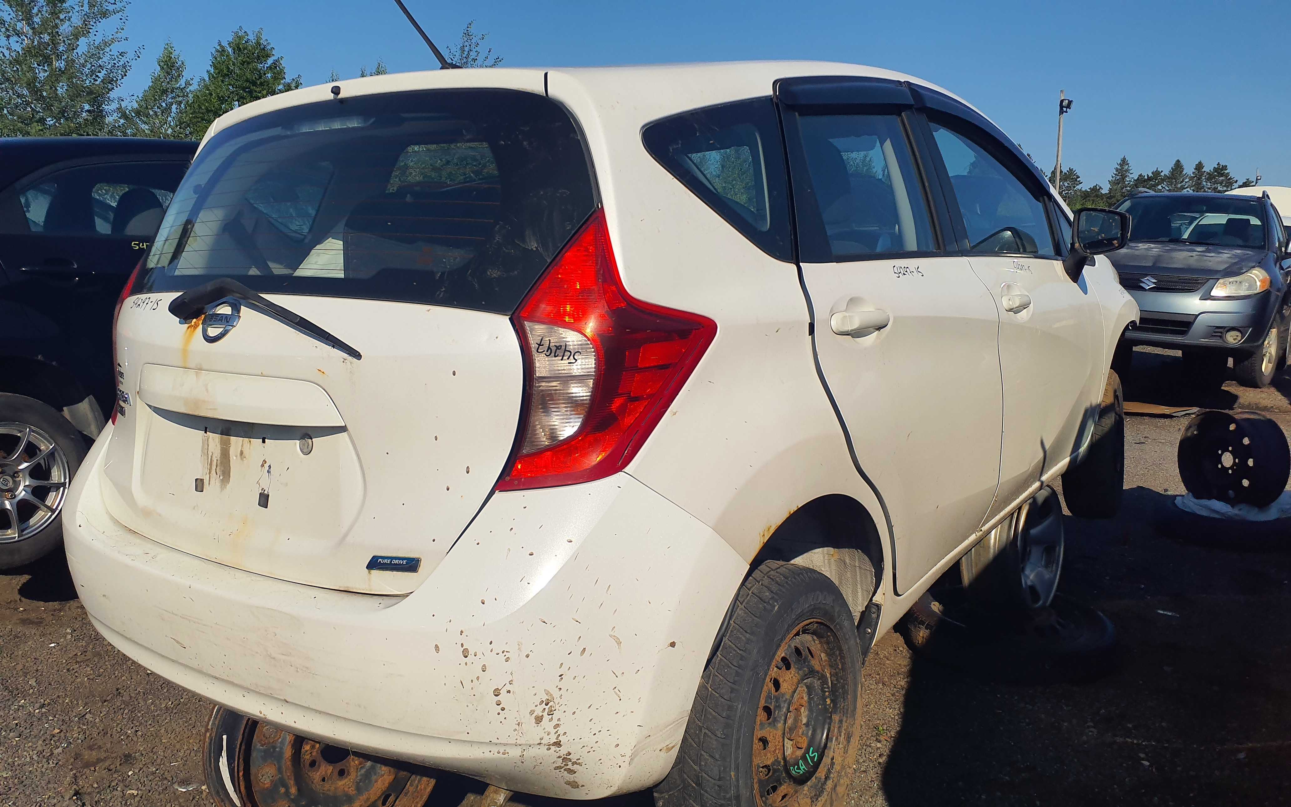 NISSAN VERSA 2015