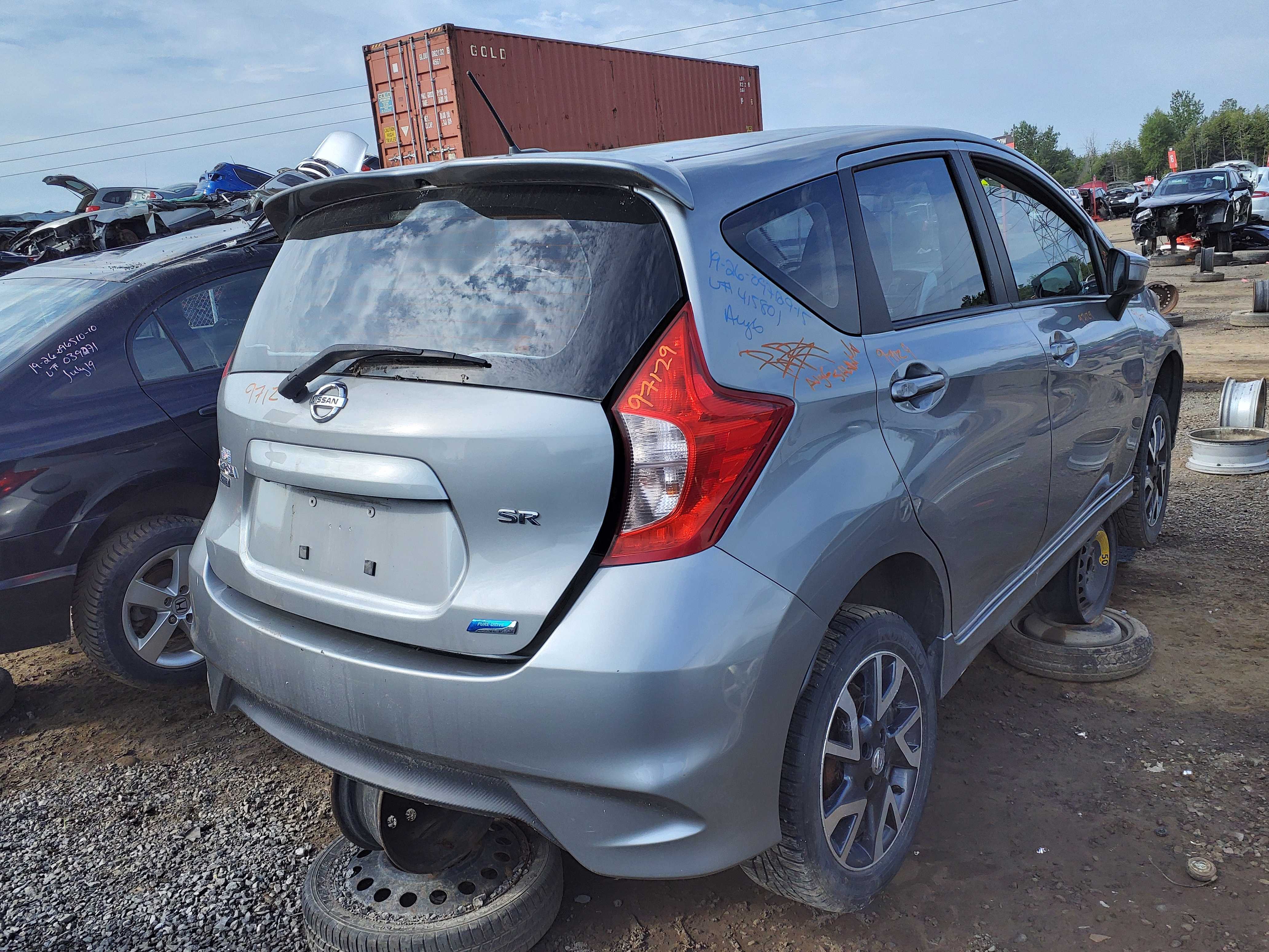 NISSAN VERSA 2015