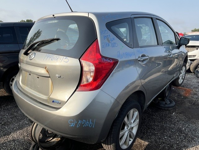 NISSAN VERSA 2015