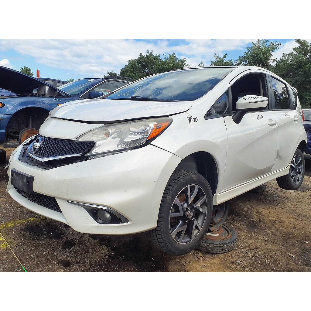 NISSAN VERSA 2015