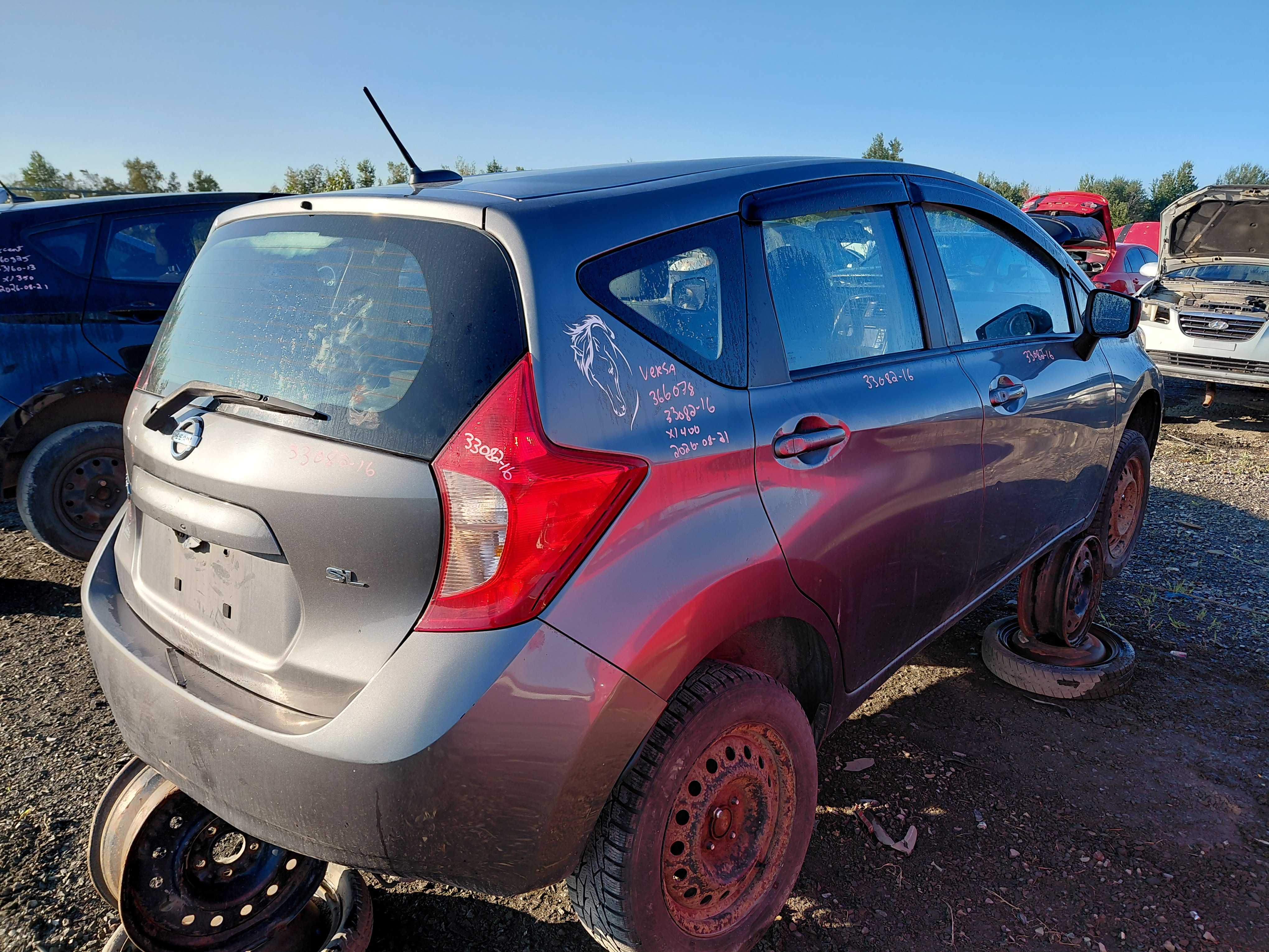 NISSAN VERSA 2016