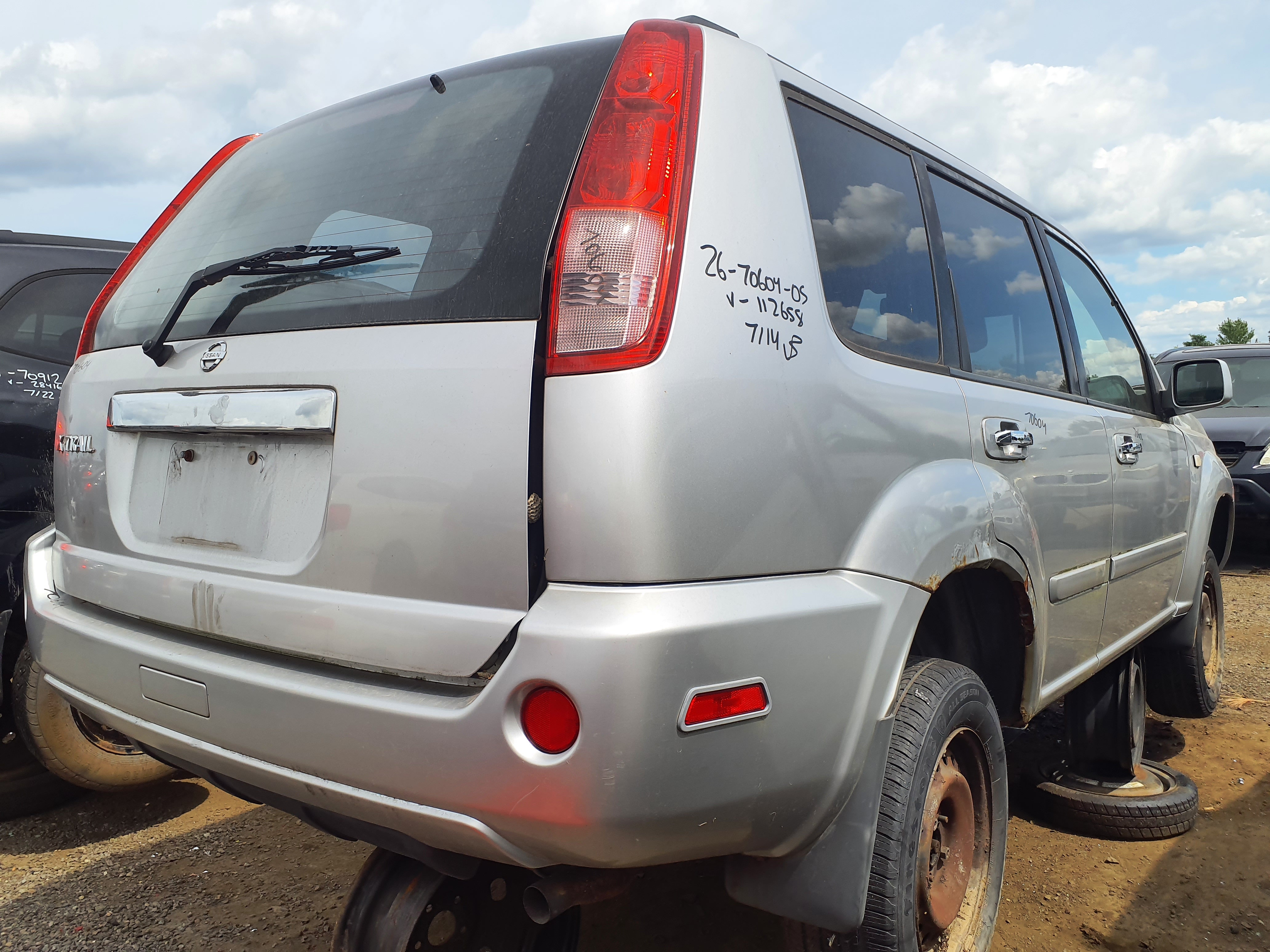 NISSAN X-TRAIL 2005