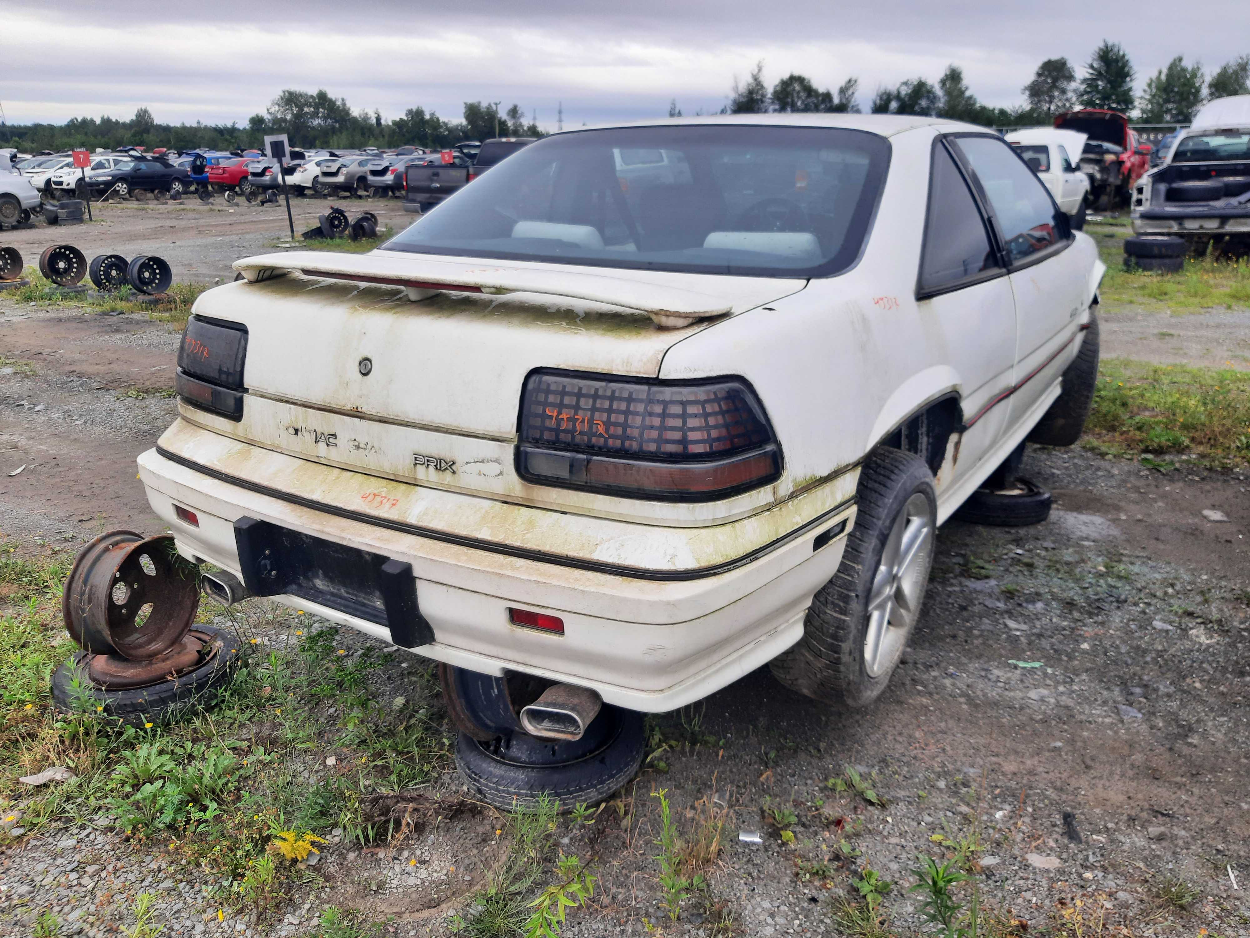 PONTIAC GRAND PRIX 1990