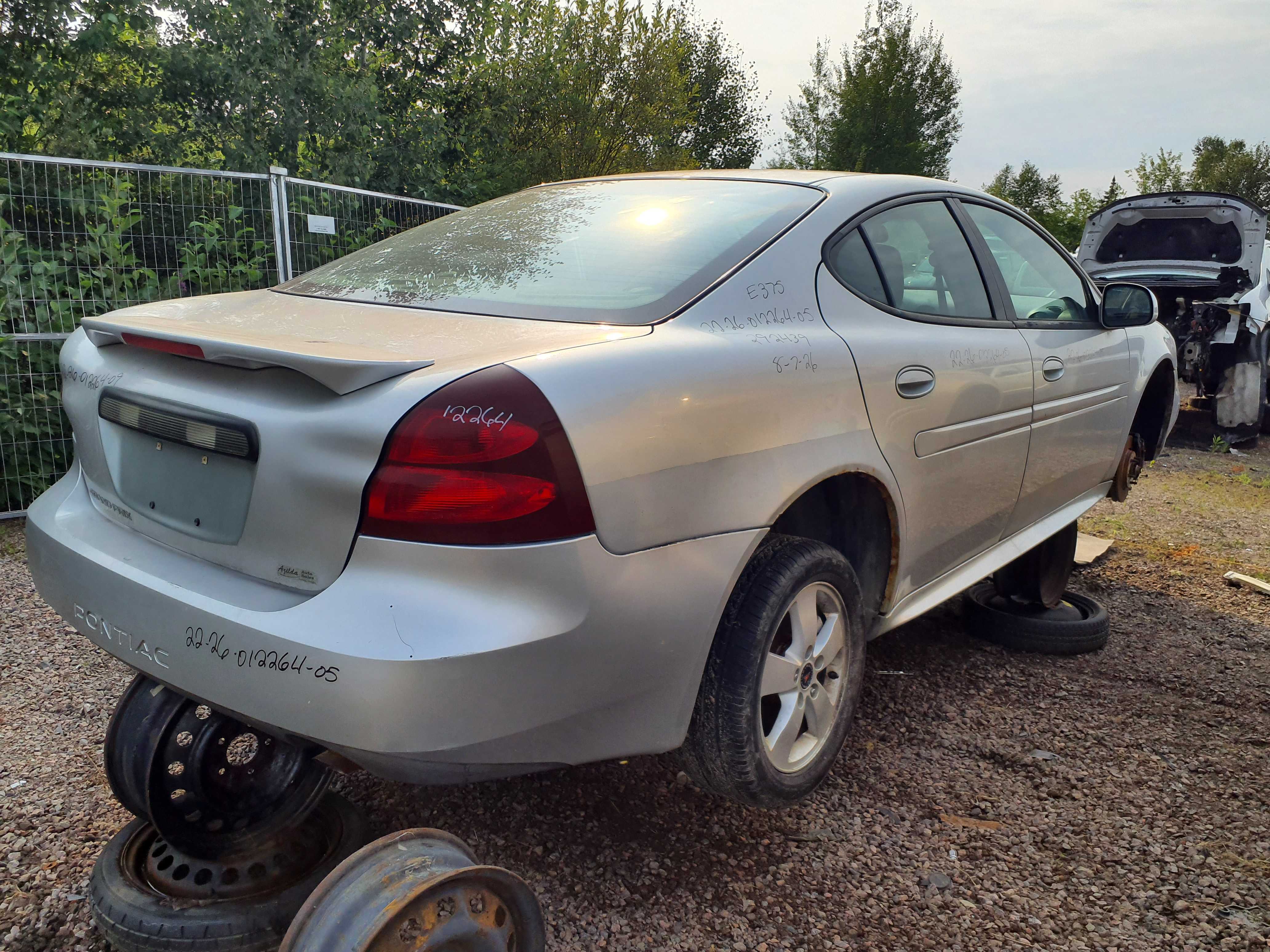 PONTIAC GRAND PRIX 2005