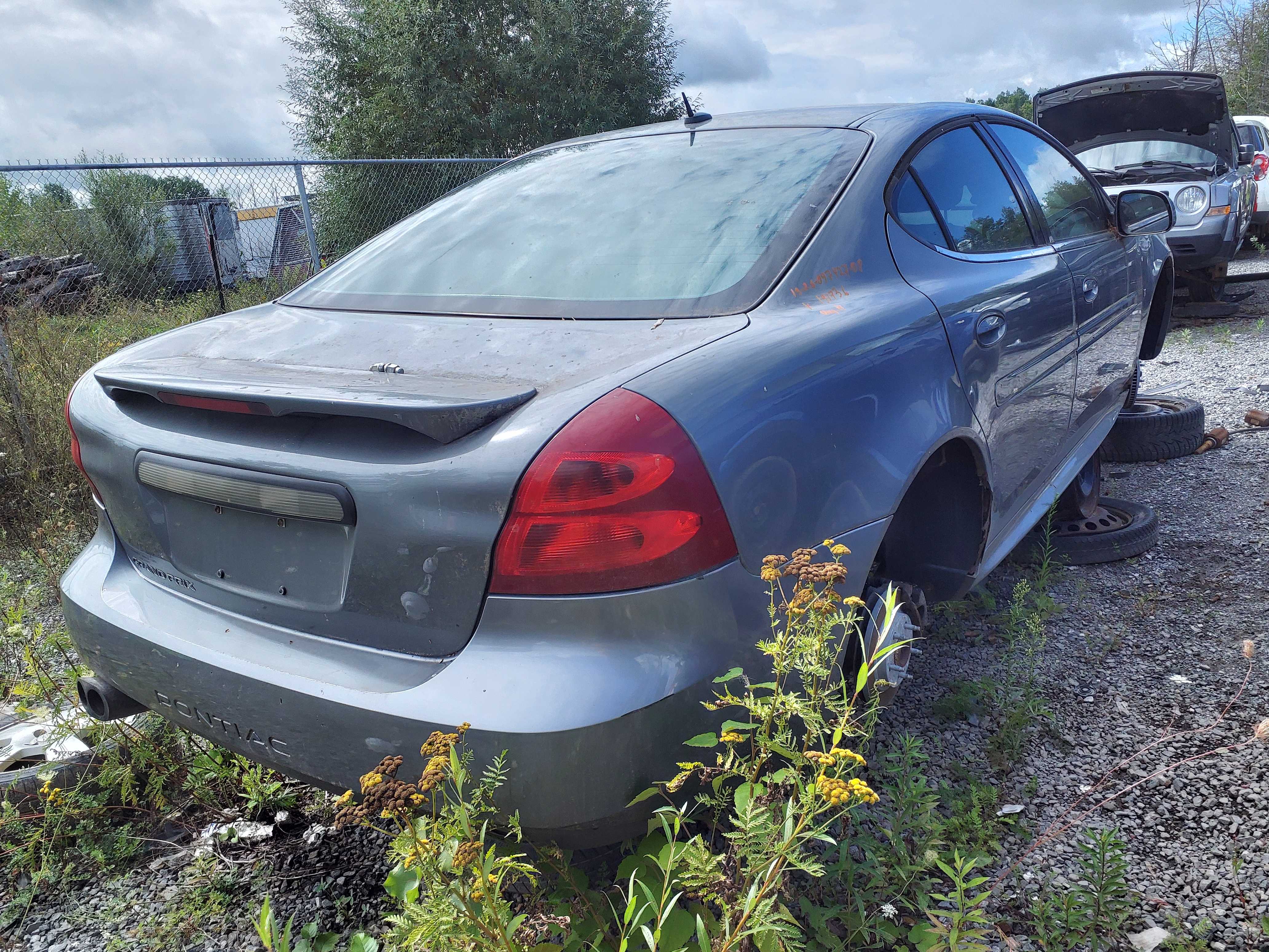 PONTIAC GRAND PRIX 2008