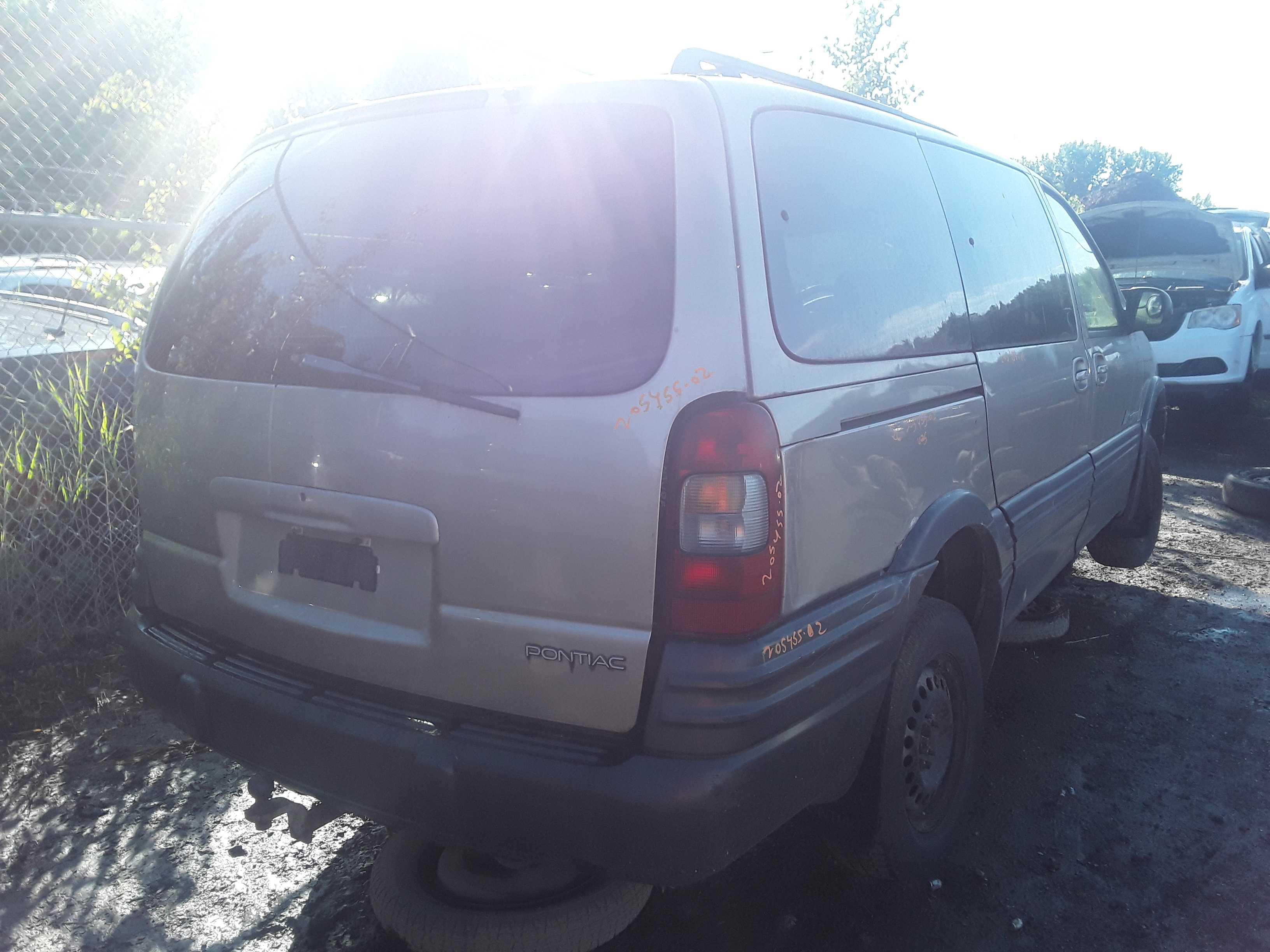 PONTIAC MONTANA 2002