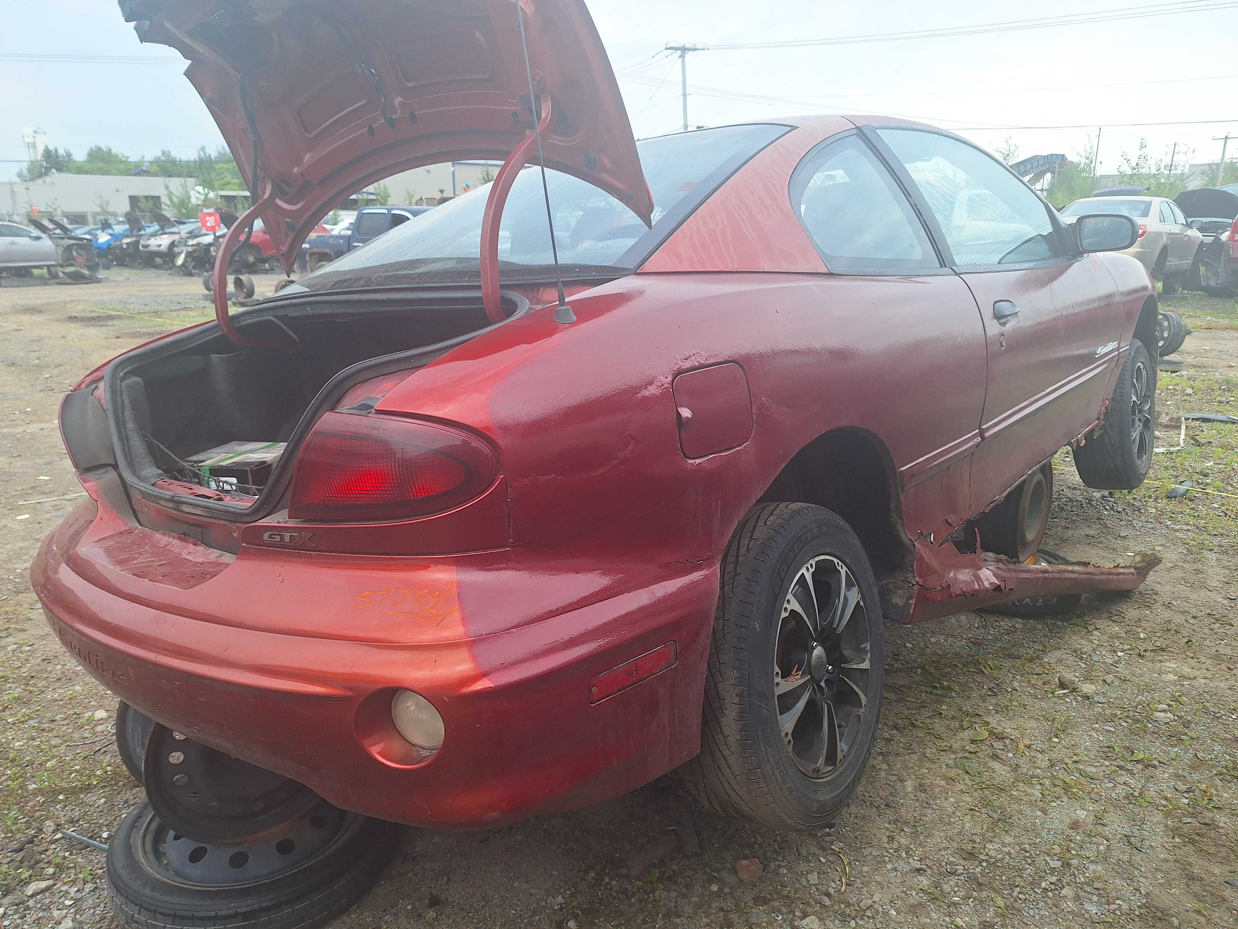 PONTIAC SUNFIRE 2001