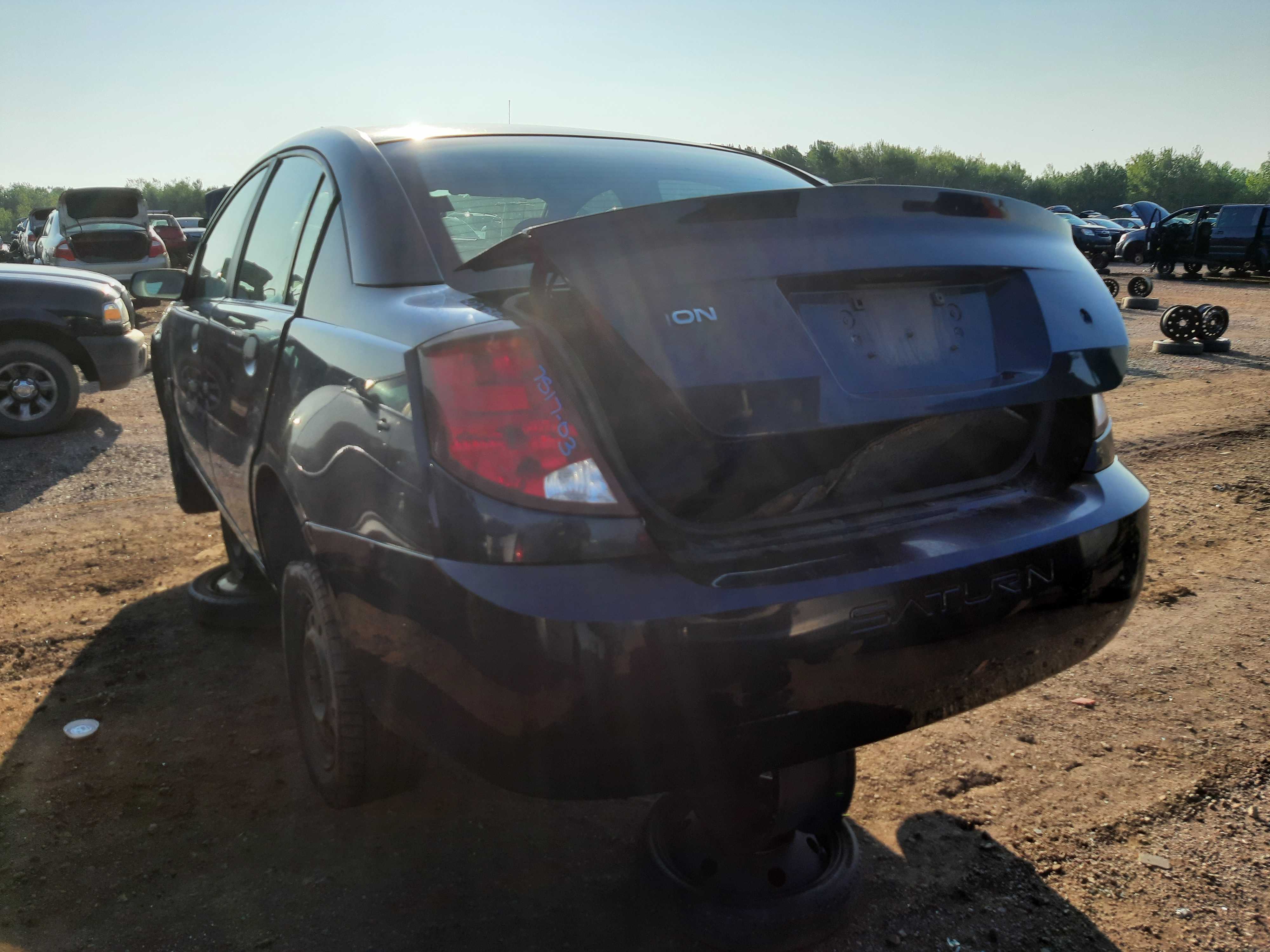 SATURN ION 2003