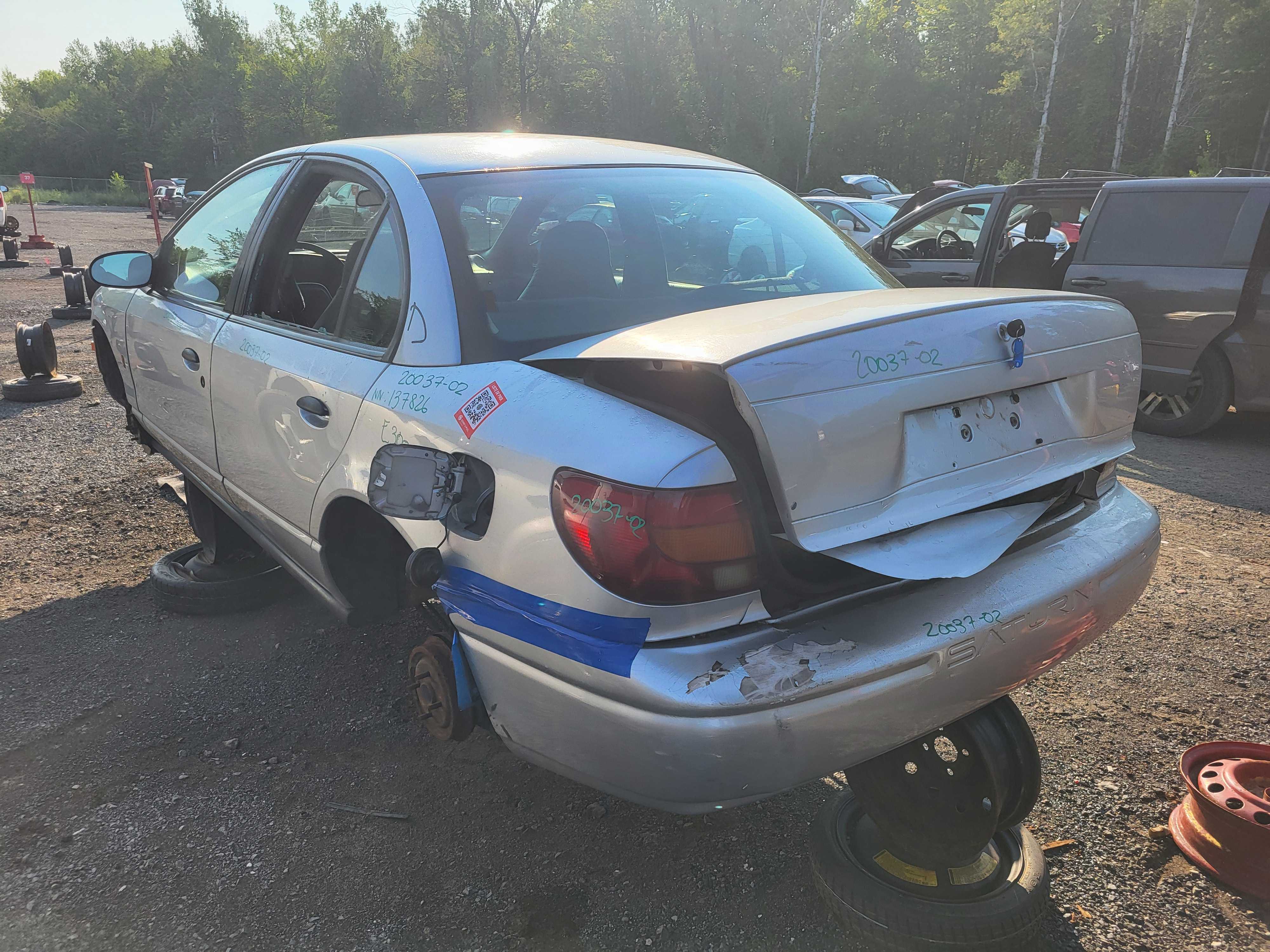 SATURN SL 2002
