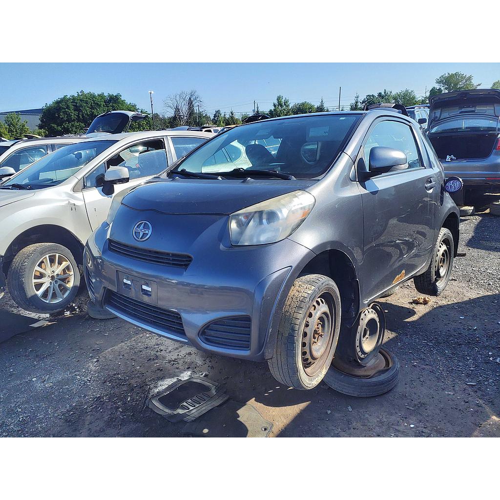 SCION IQ 2012