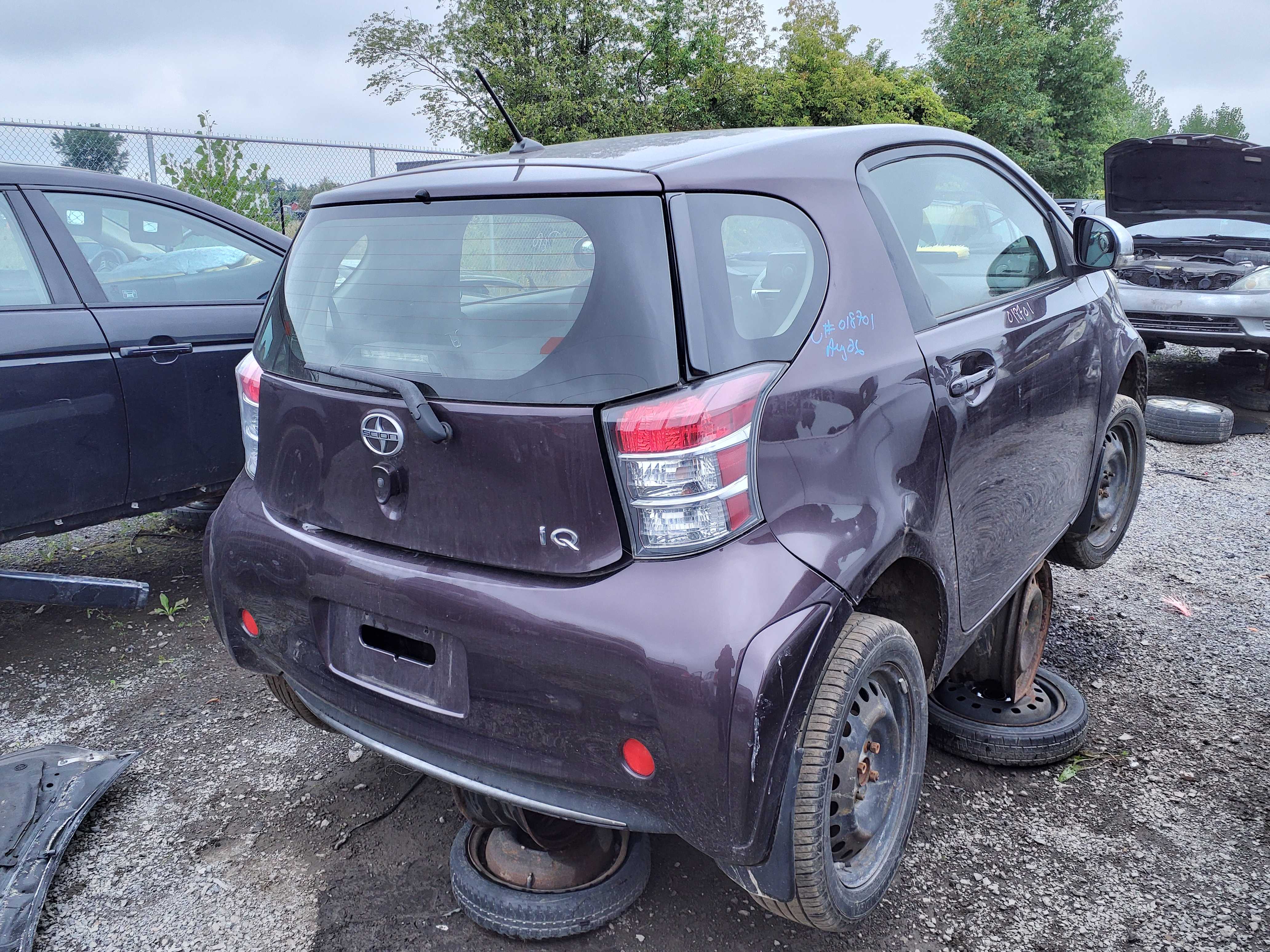 SCION IQ 2012