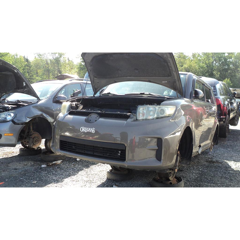 SCION XB 2012