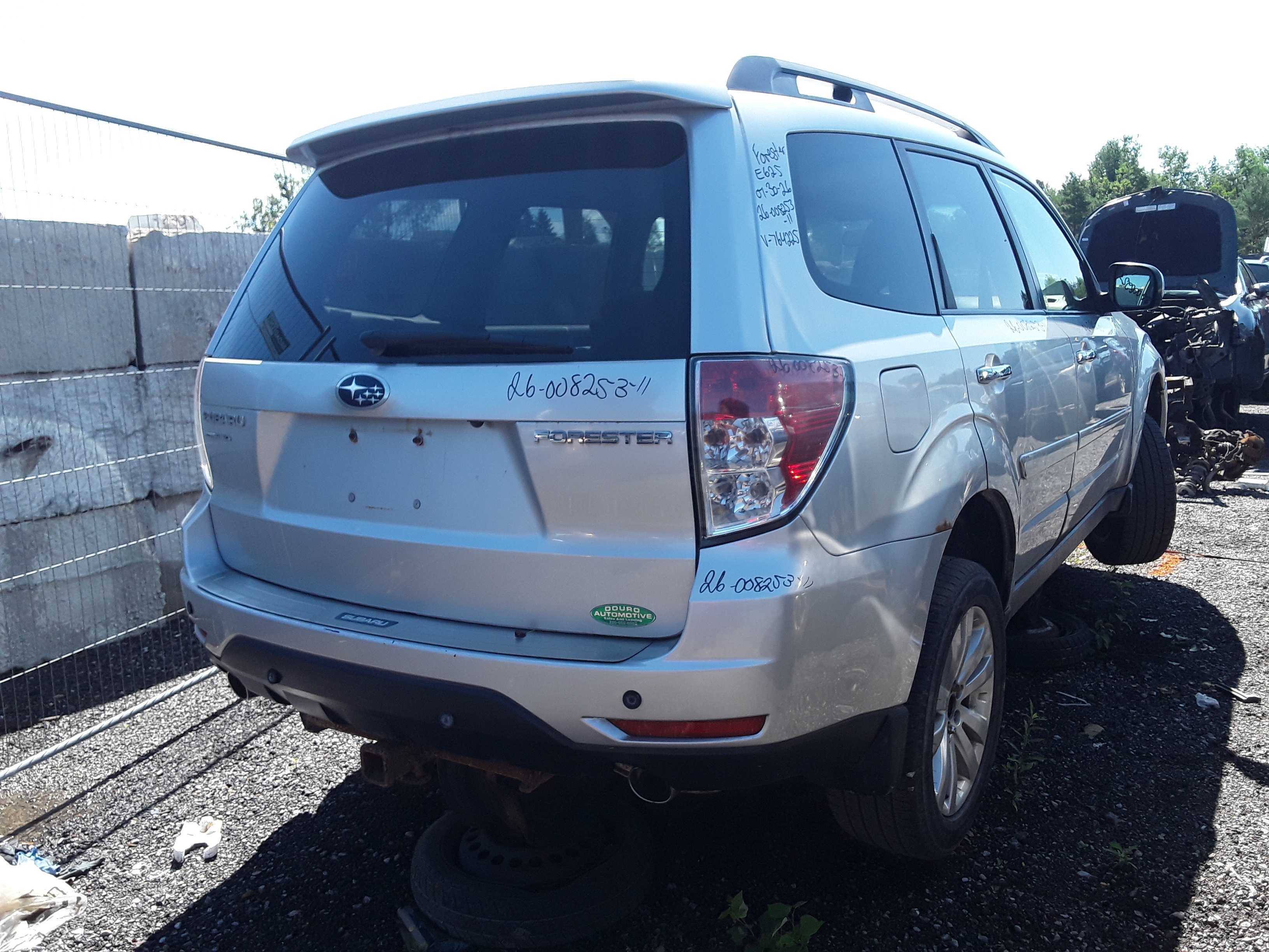 SUBARU FORESTER 2011