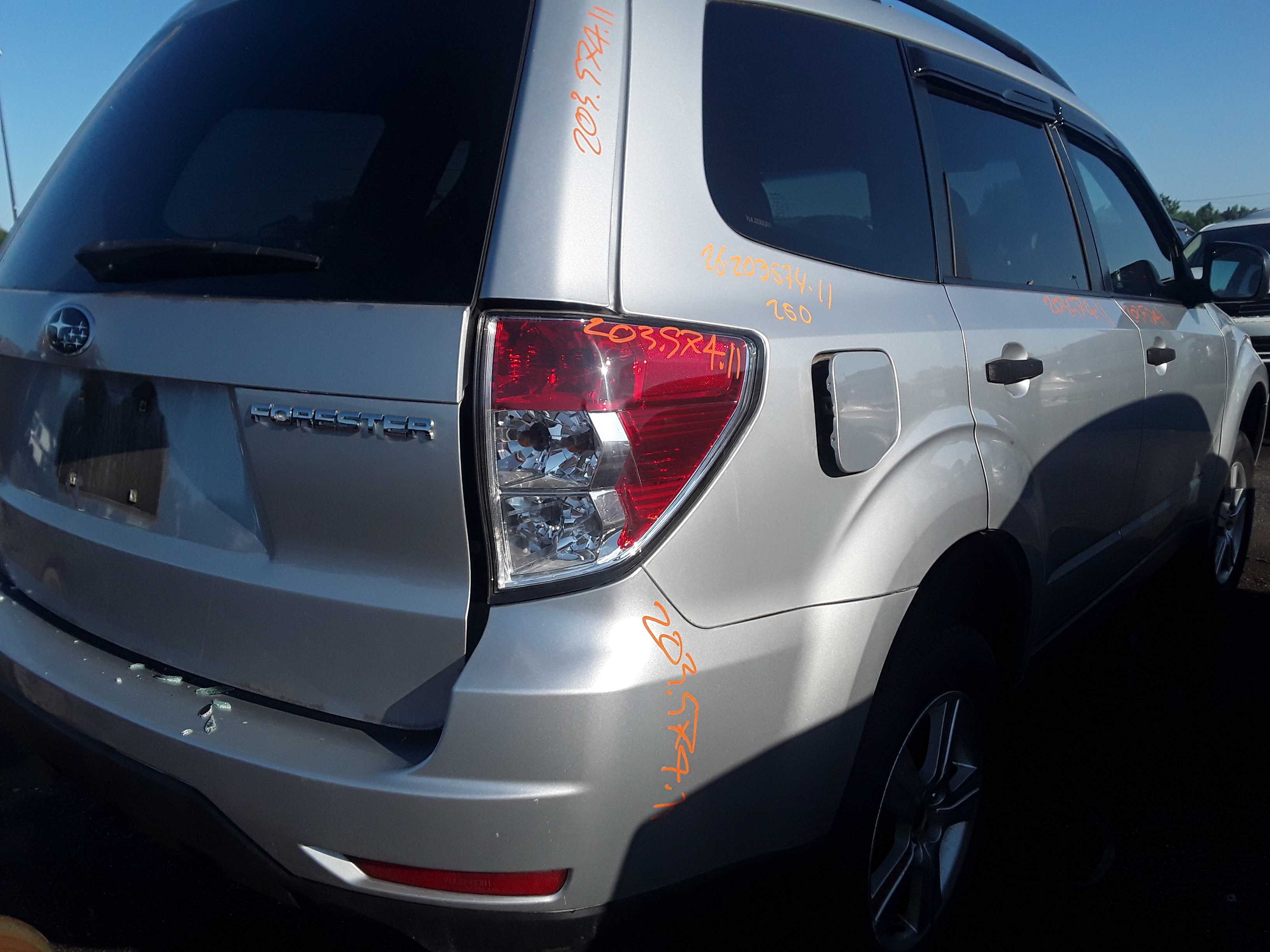 SUBARU FORESTER 2011