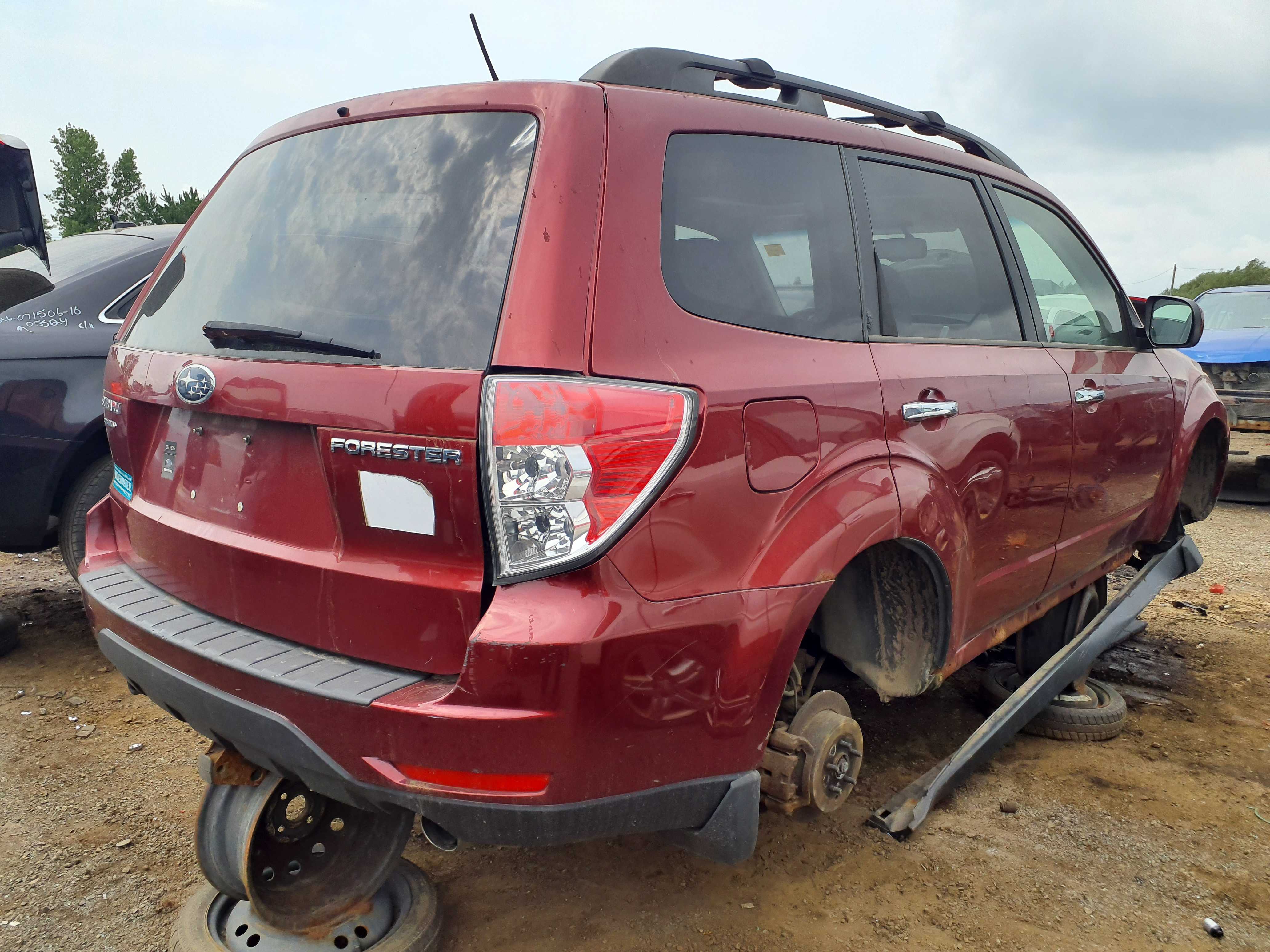 SUBARU FORESTER 2011