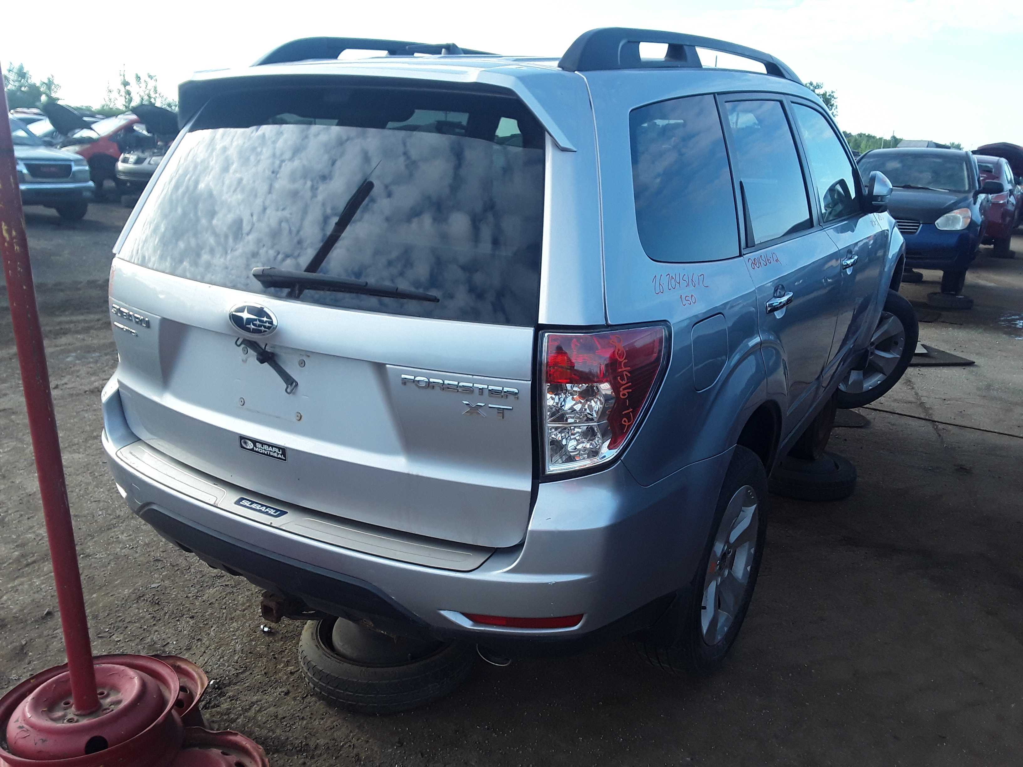 SUBARU FORESTER 2012