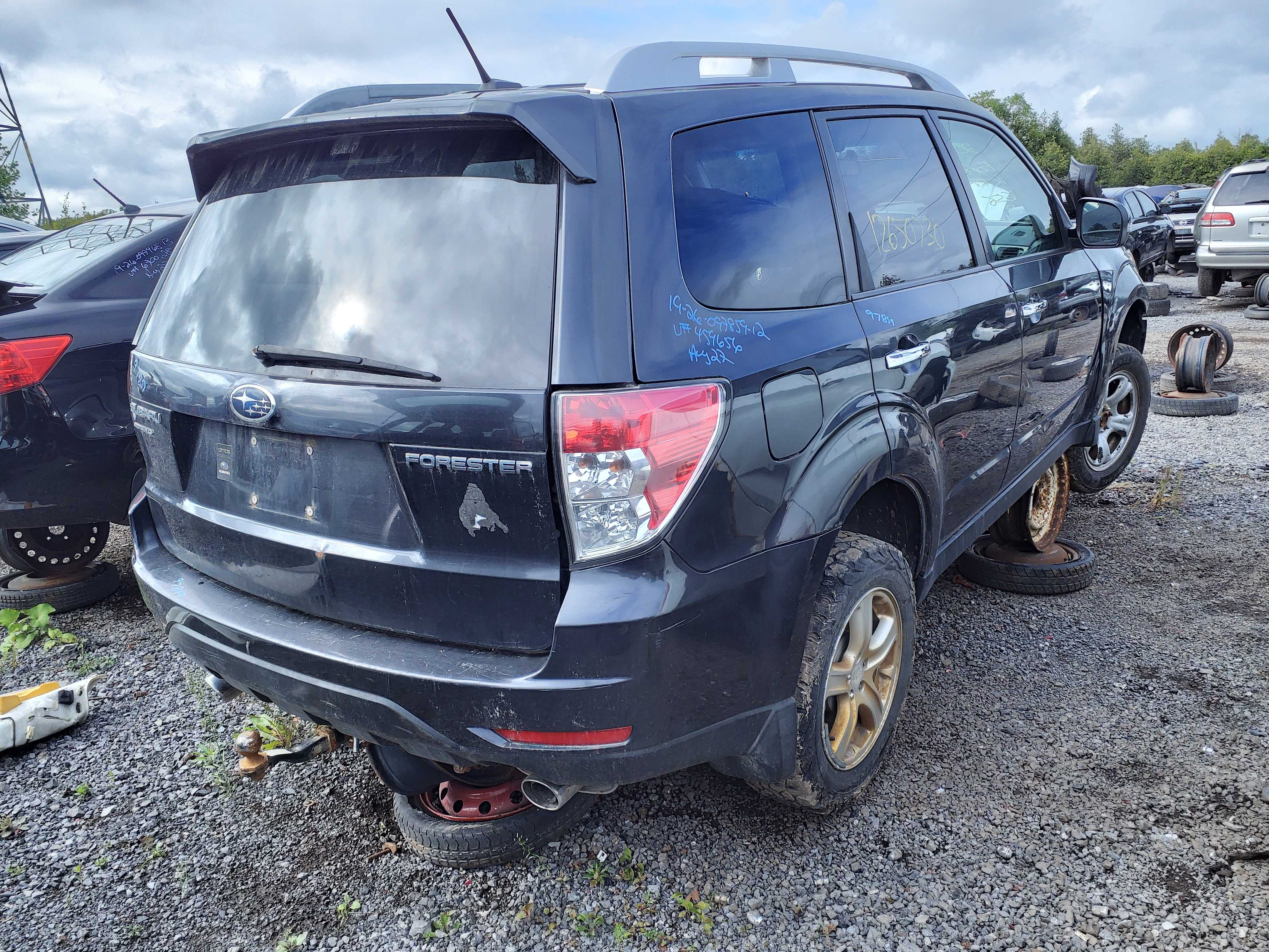 SUBARU FORESTER 2012