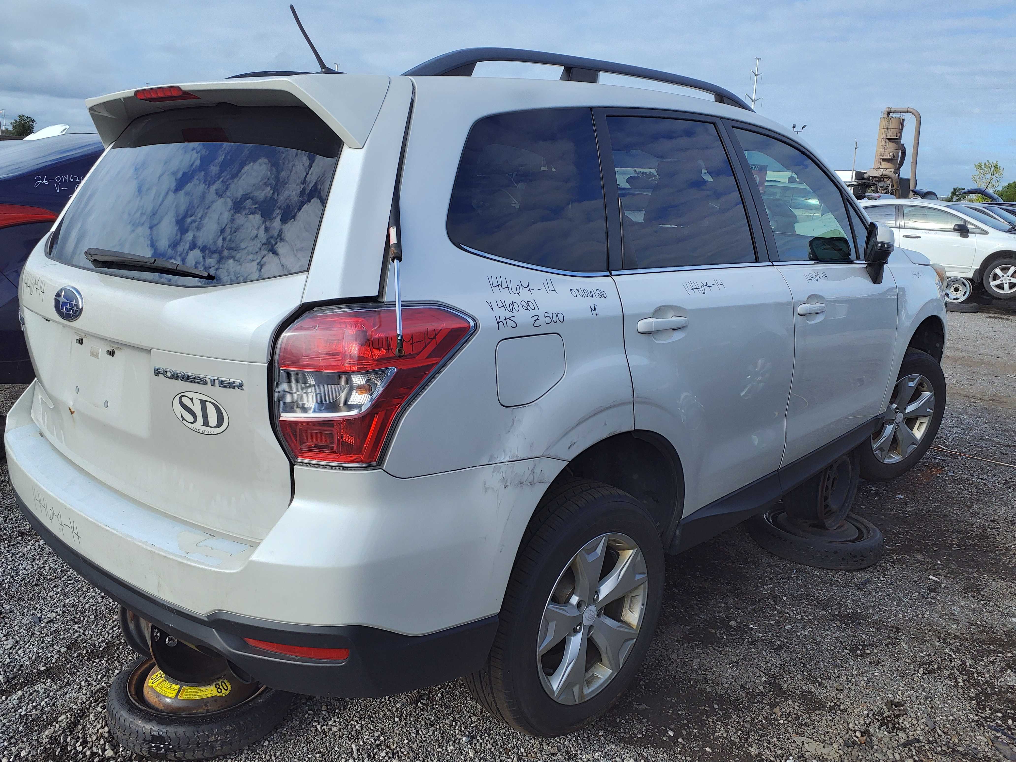 SUBARU FORESTER 2014