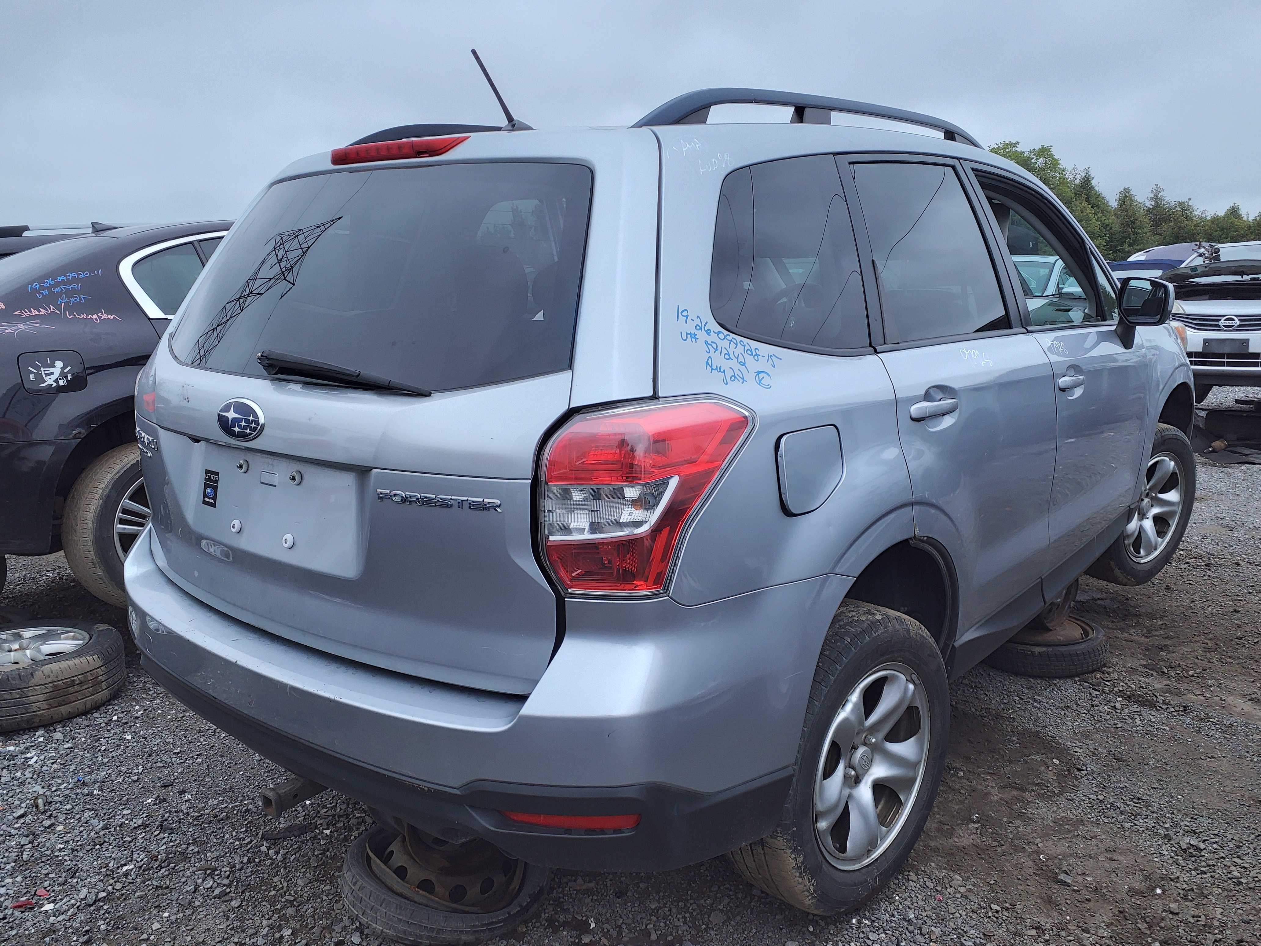 SUBARU FORESTER 2015