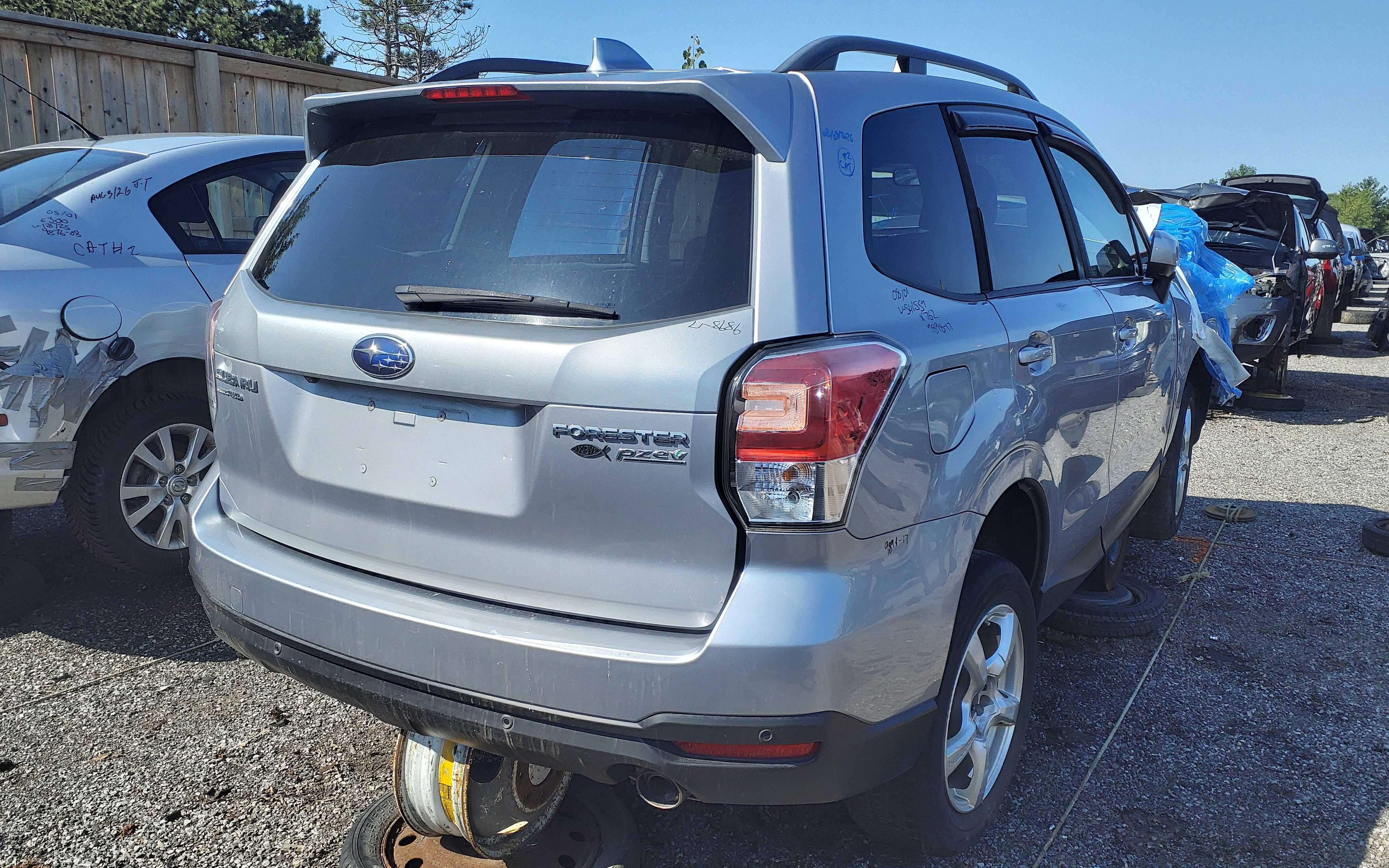 SUBARU FORESTER 2017