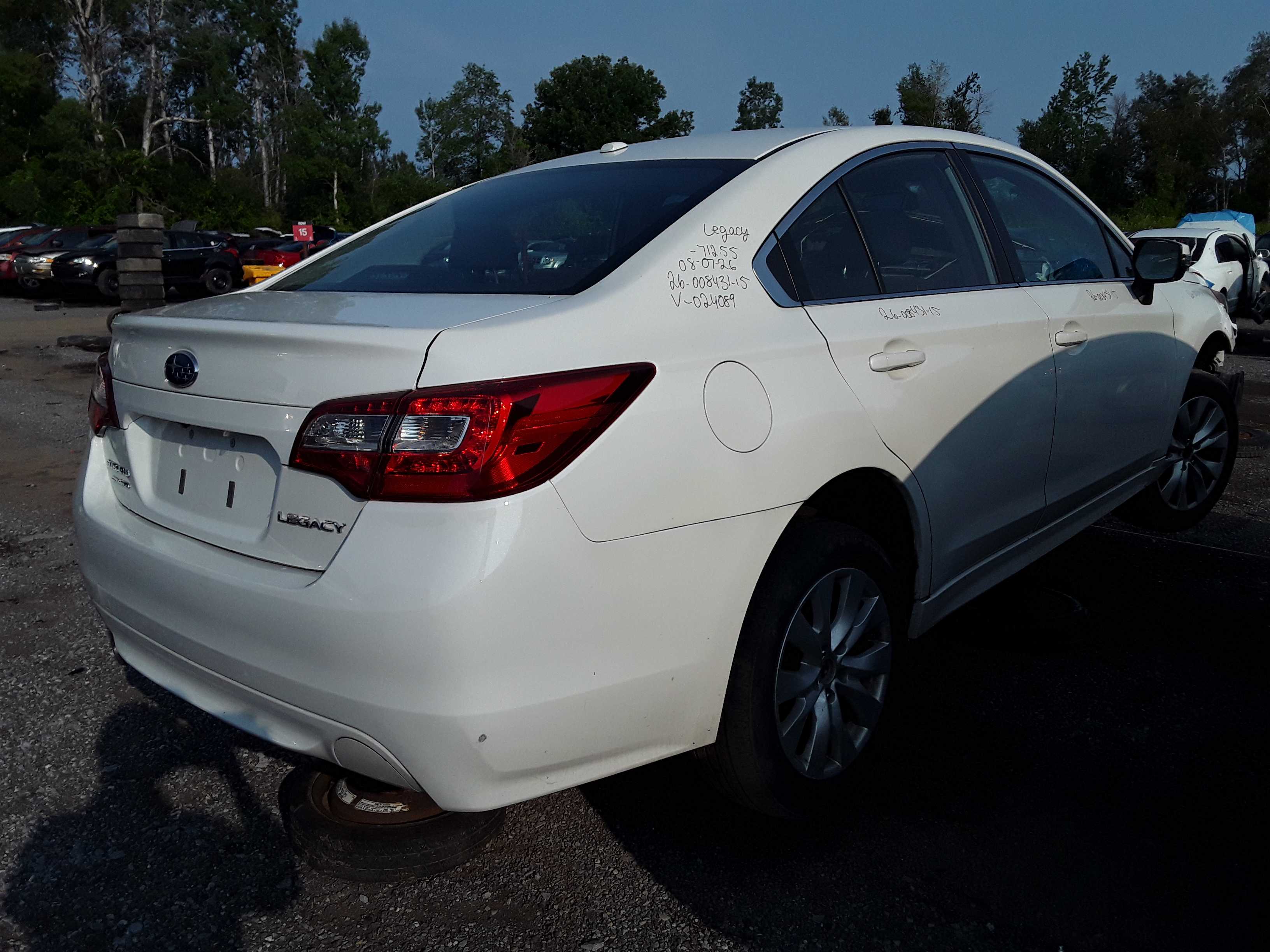 SUBARU LEGACY 2015