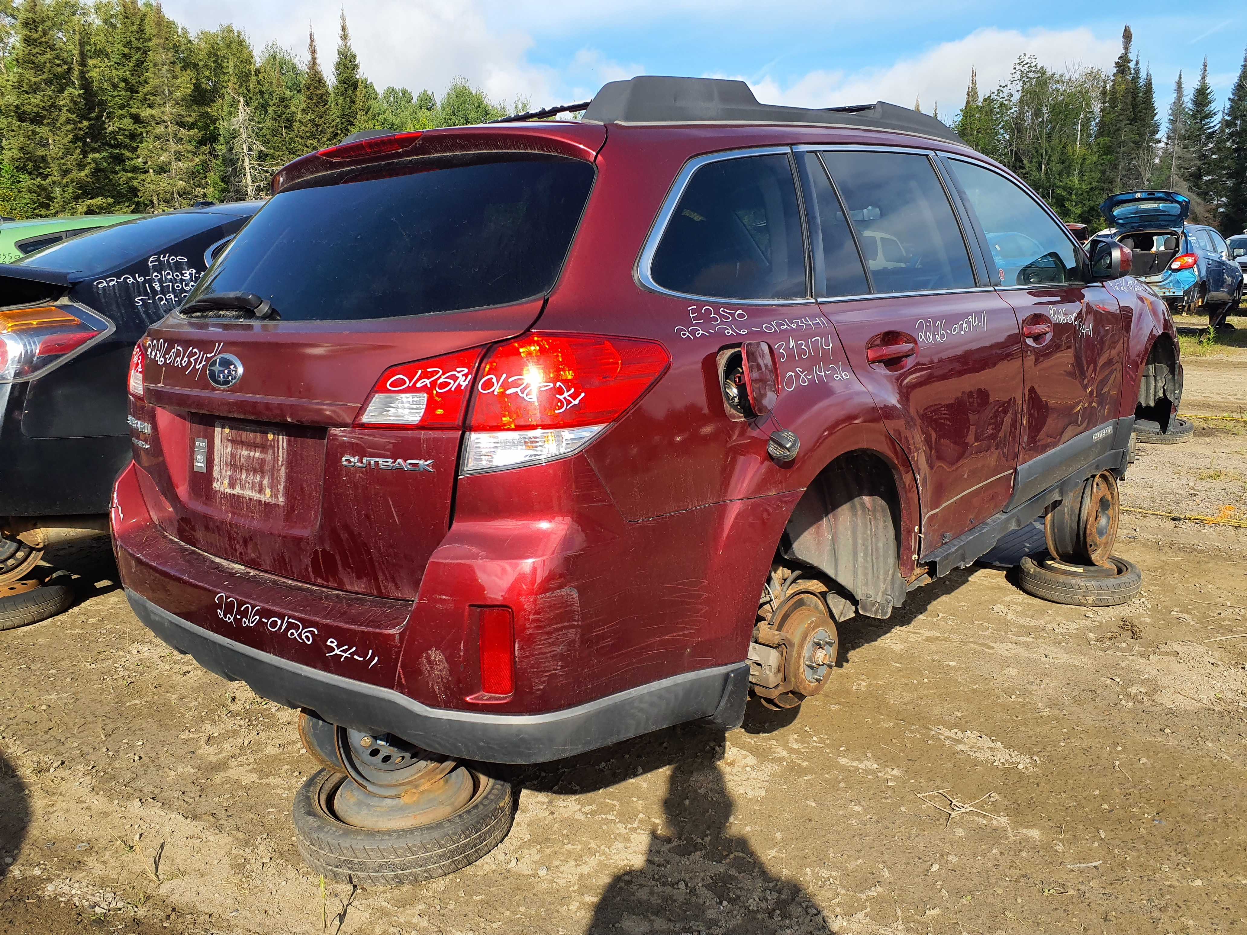 SUBARU OUTBACK 2011