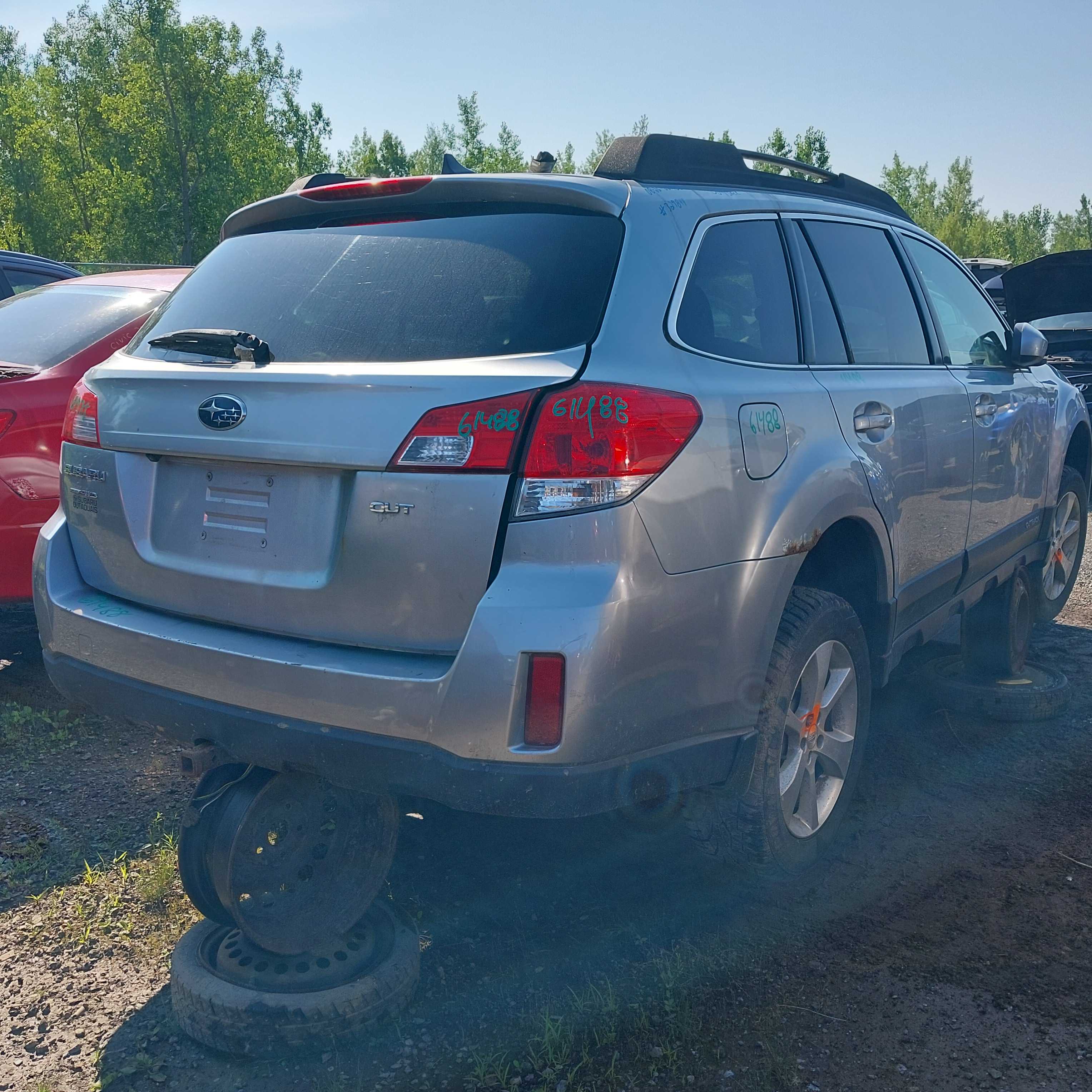SUBARU OUTBACK 2013