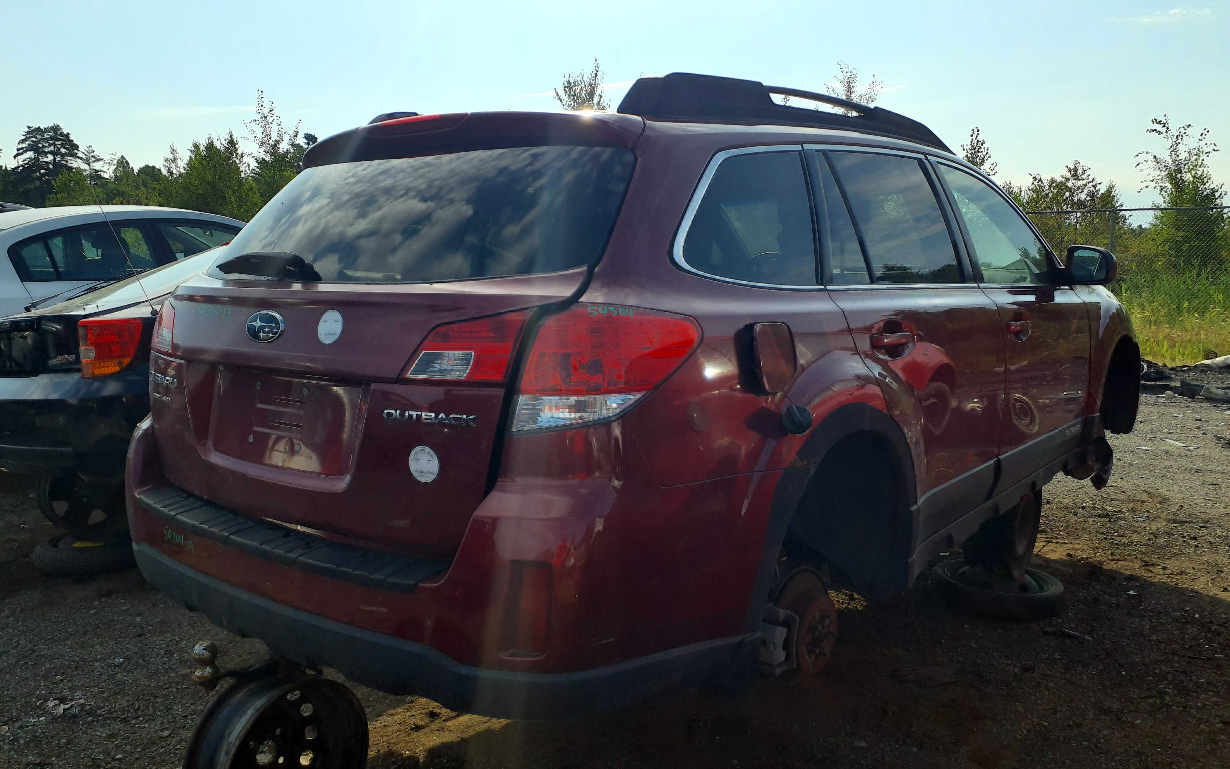SUBARU OUTBACK 2013