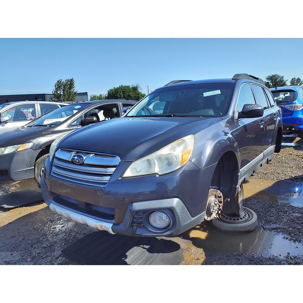 SUBARU OUTBACK 2013