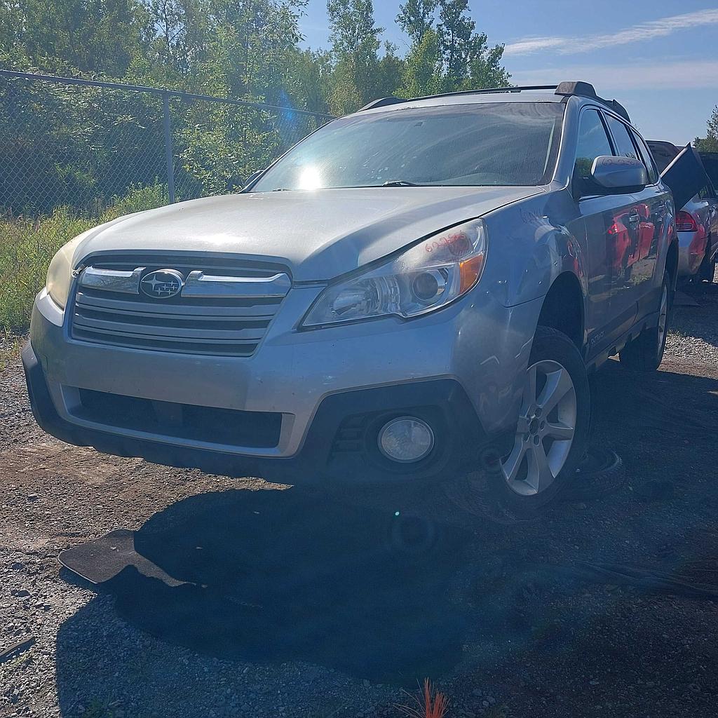 SUBARU OUTBACK 2013