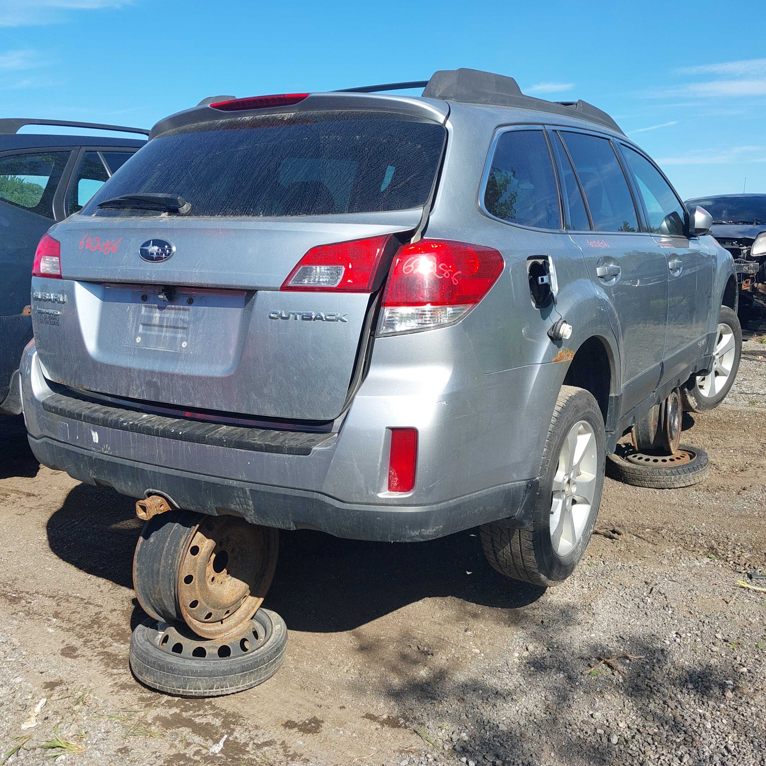 SUBARU OUTBACK 2013