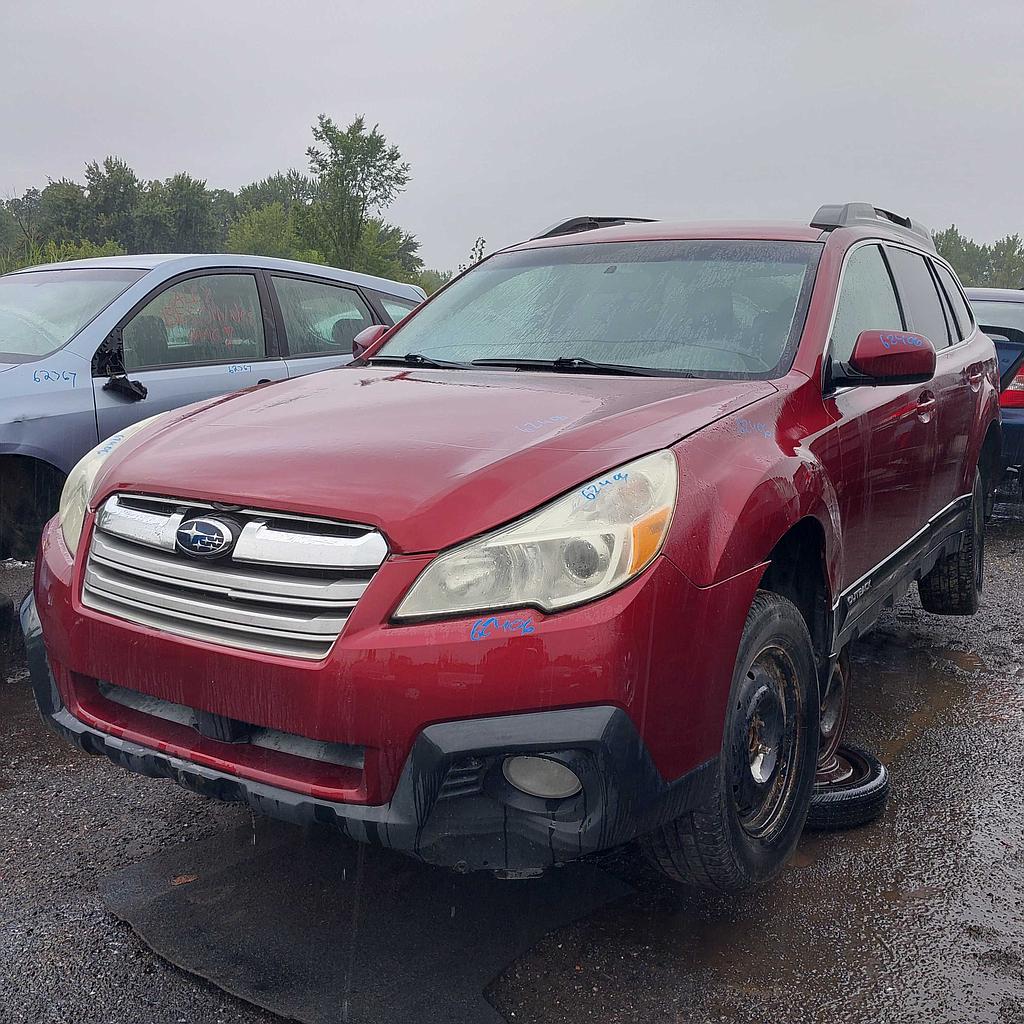SUBARU OUTBACK 2013