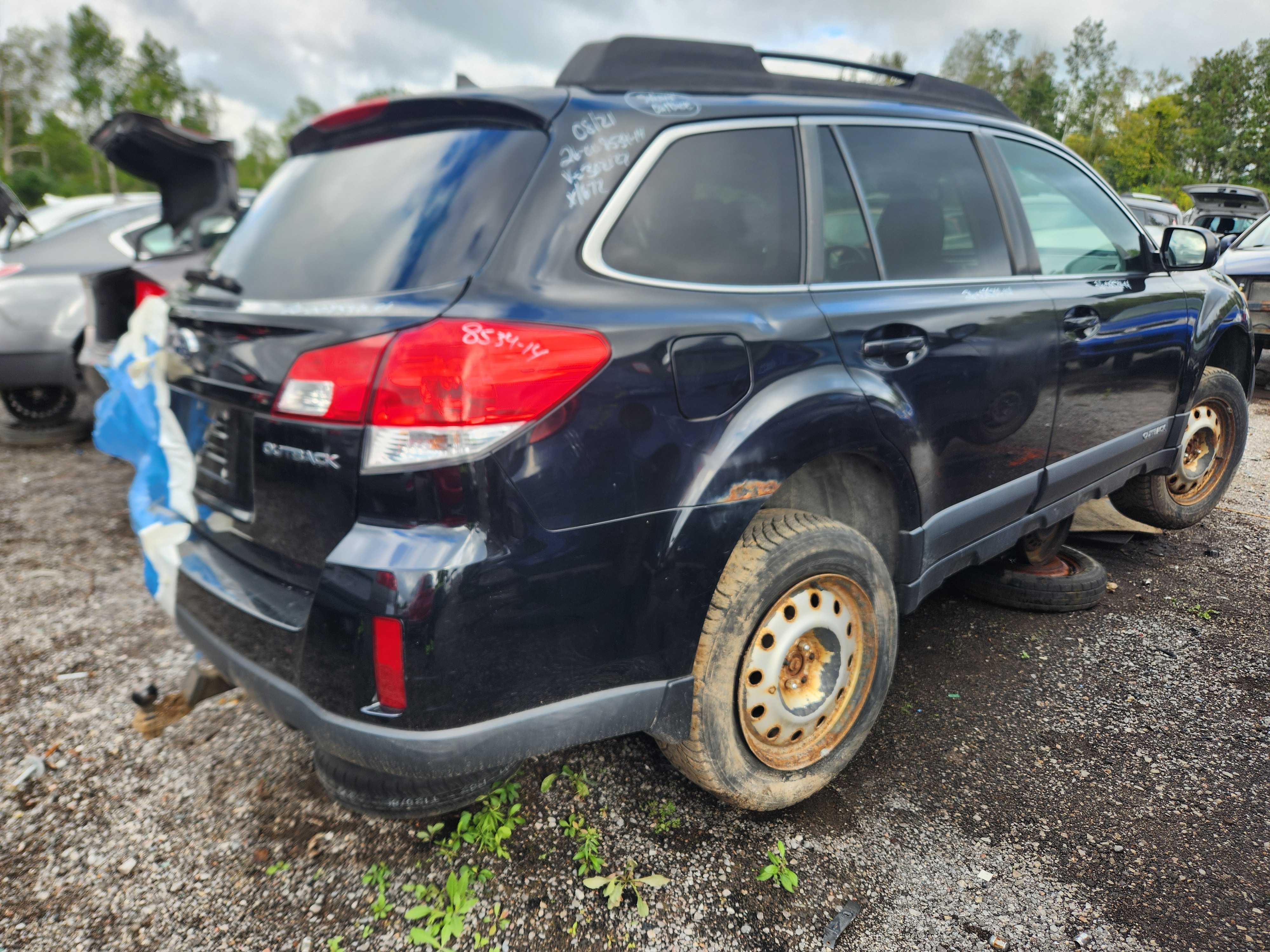 SUBARU OUTBACK 2014