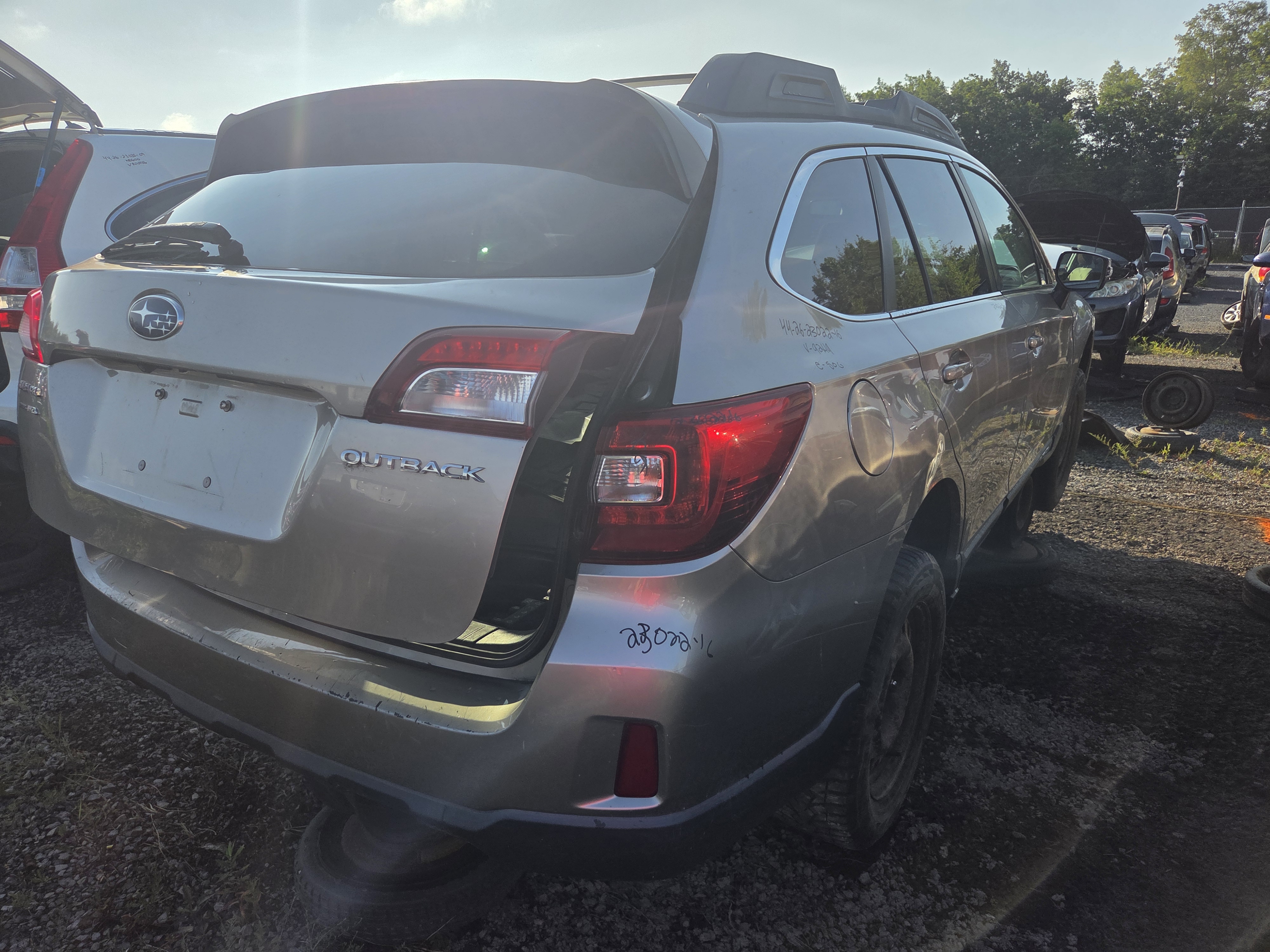 SUBARU OUTBACK 2016