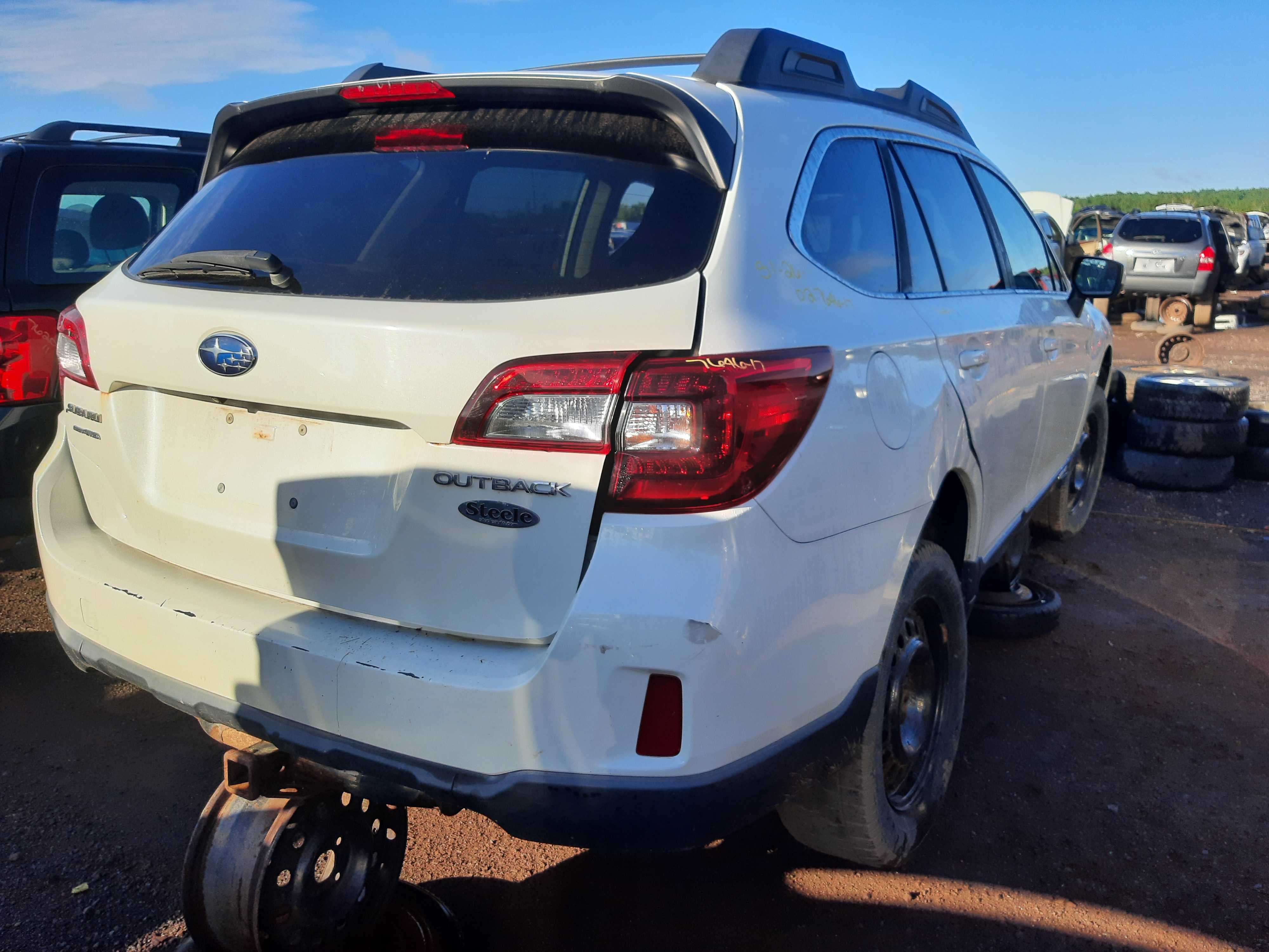 SUBARU OUTBACK 2017